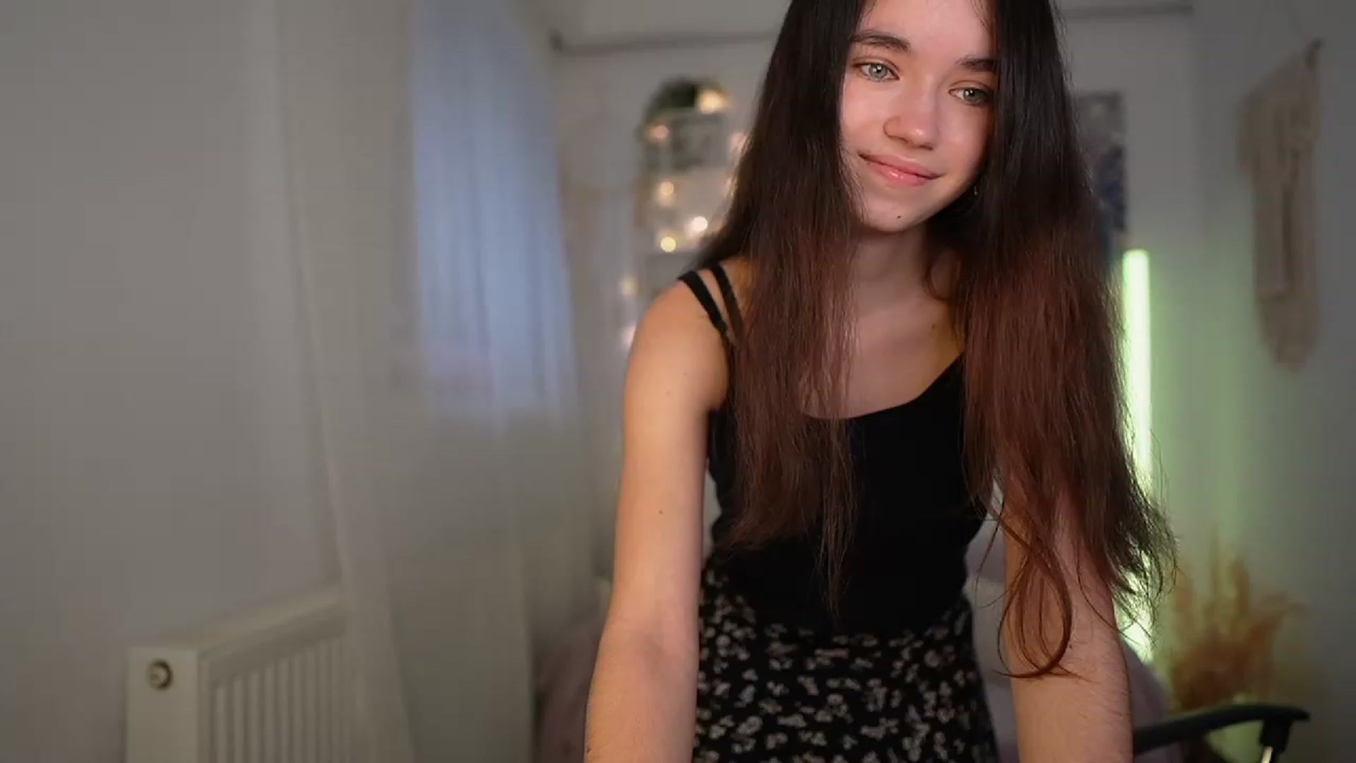 Gallery image thumbnail from Gia_Paige18's myfreecams stream on, 03/11/2024, 10:46 image 4 of 20