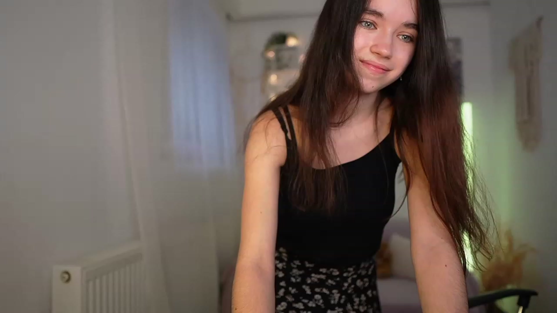 Gallery image thumbnail from Gia_Paige18's myfreecams stream on, 03/11/2024, 10:46 image 18 of 20
