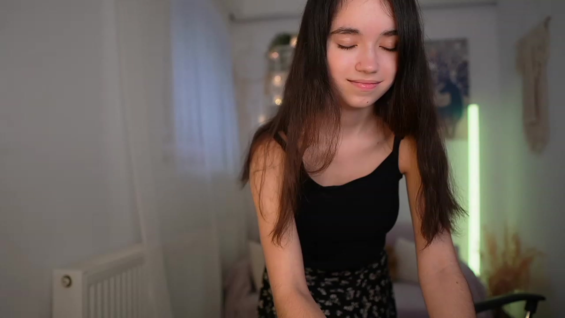 Gallery image thumbnail from Gia_Paige18's myfreecams stream on, 03/11/2024, 10:46 image 1 of 20