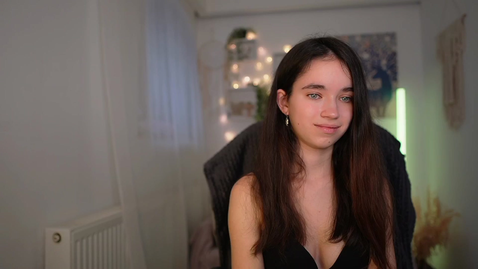 Gallery image thumbnail from Gia_Paige18's myfreecams stream on, 03/11/2024, 12:24 image 2 of 20