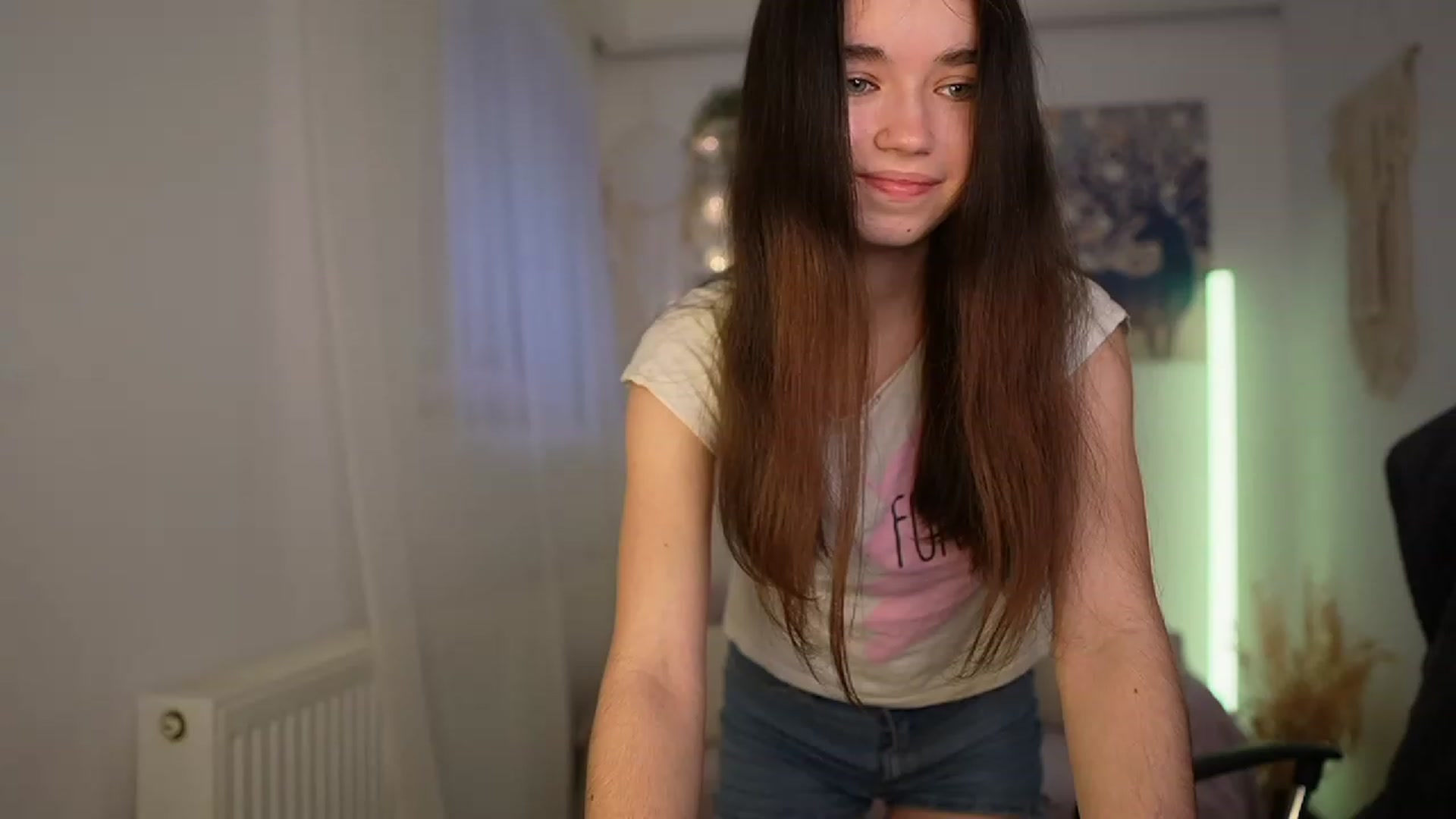 Gallery image thumbnail from Gia_Paige18's myfreecams stream on, 03/12/2024, 11:58 image 7 of 20