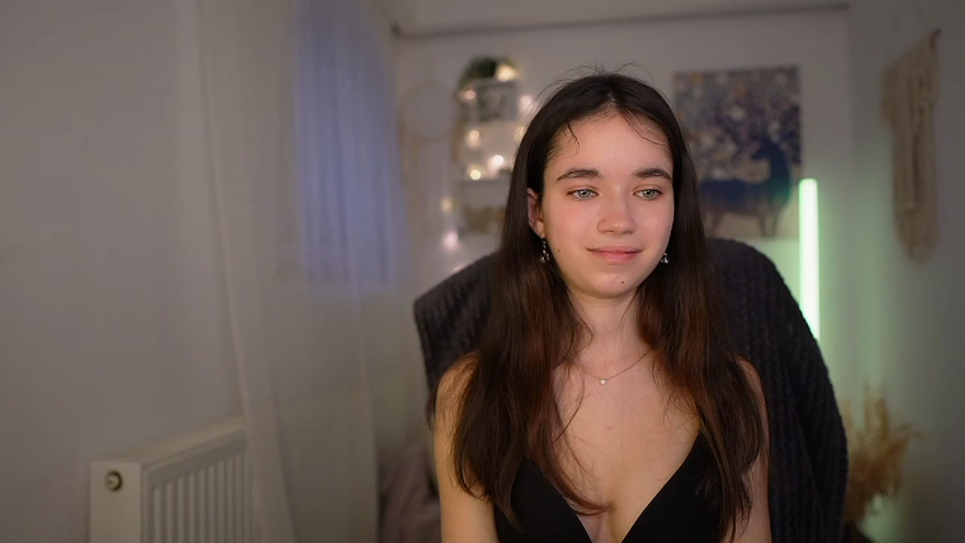 Gallery image thumbnail from Gia_Paige18's myfreecams stream on, 03/12/2024, 14:06 image 19 of 20