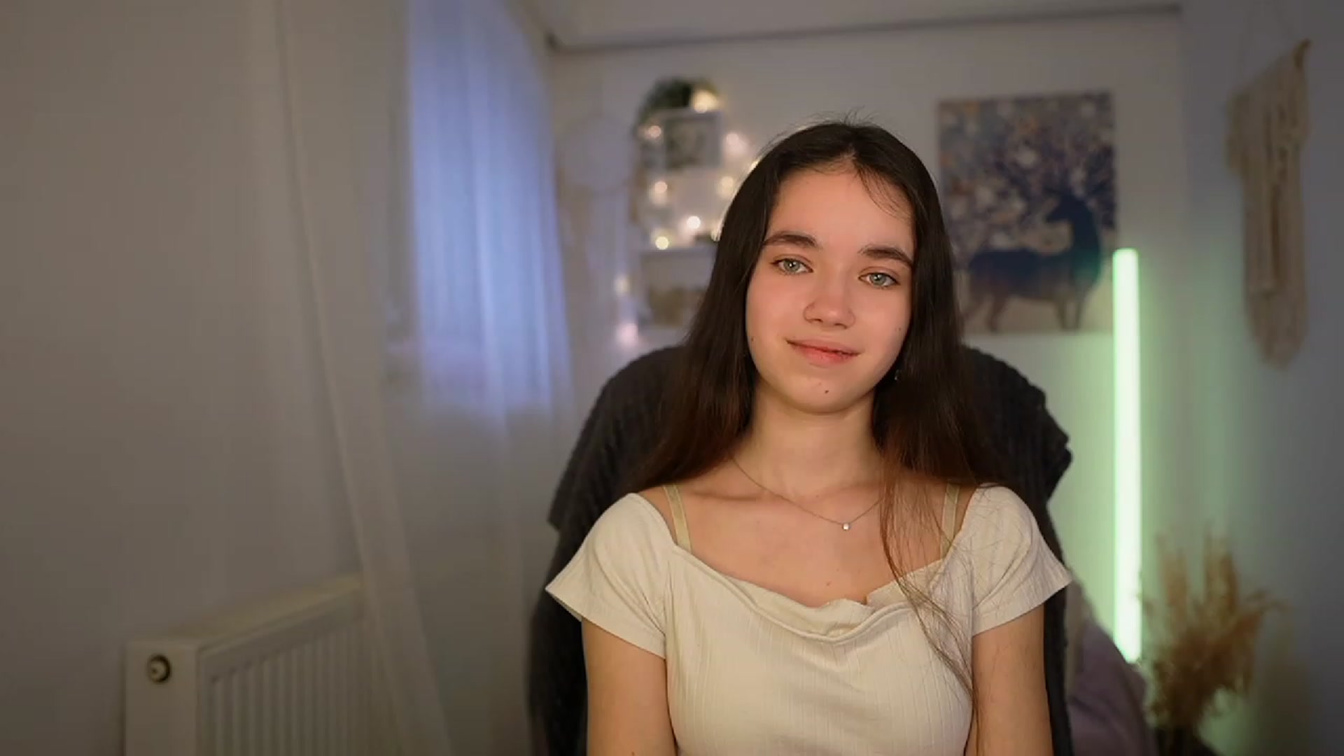 Gallery image thumbnail from Gia_Paige18's myfreecams stream on, 03/13/2024, 12:49 image 18 of 20