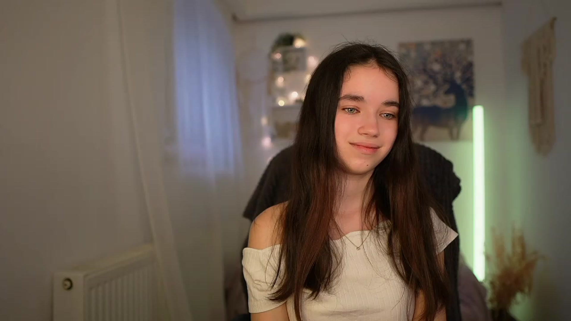 Gallery image thumbnail from Gia_Paige18's myfreecams stream on, 03/13/2024, 12:49 image 4 of 20
