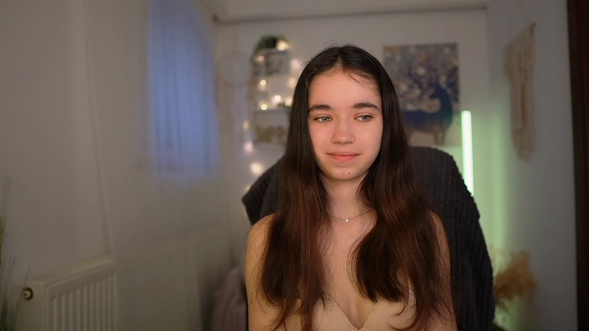 Gallery image thumbnail from Gia_Paige18's myfreecams stream on, 03/14/2024, 09:13 image 10 of 20
