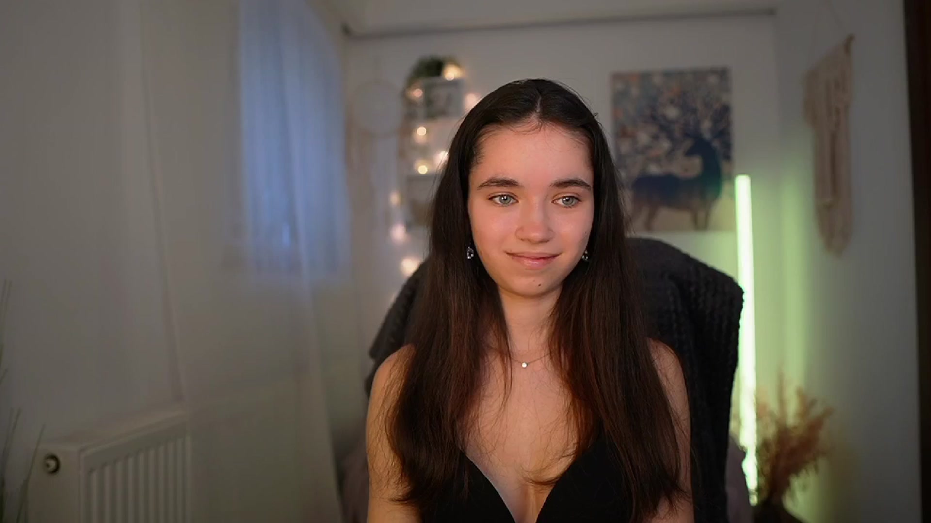 Gallery image thumbnail from Gia_Paige18's myfreecams stream on, 03/17/2024, 13:18 image 20 of 20