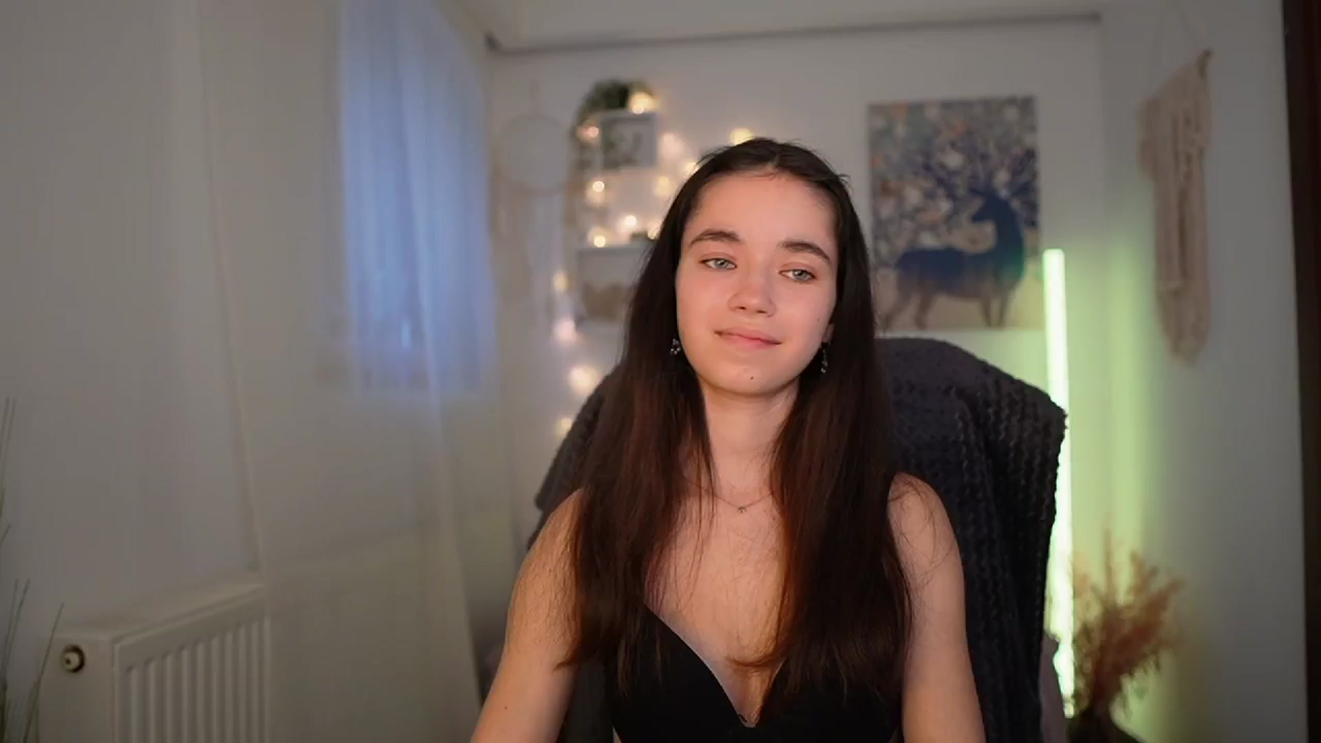Gallery image thumbnail from Gia_Paige18's myfreecams stream on, 03/17/2024, 13:18 image 17 of 20