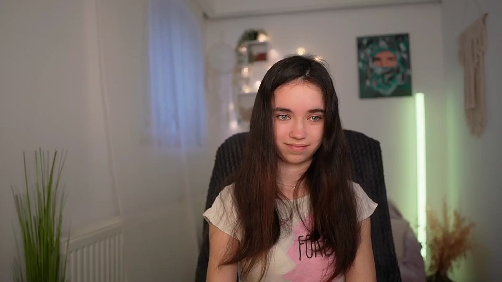 Gallery image thumbnail from Gia_Paige18's myfreecams stream on, 03/20/2024, 10:58 image 2 of 20