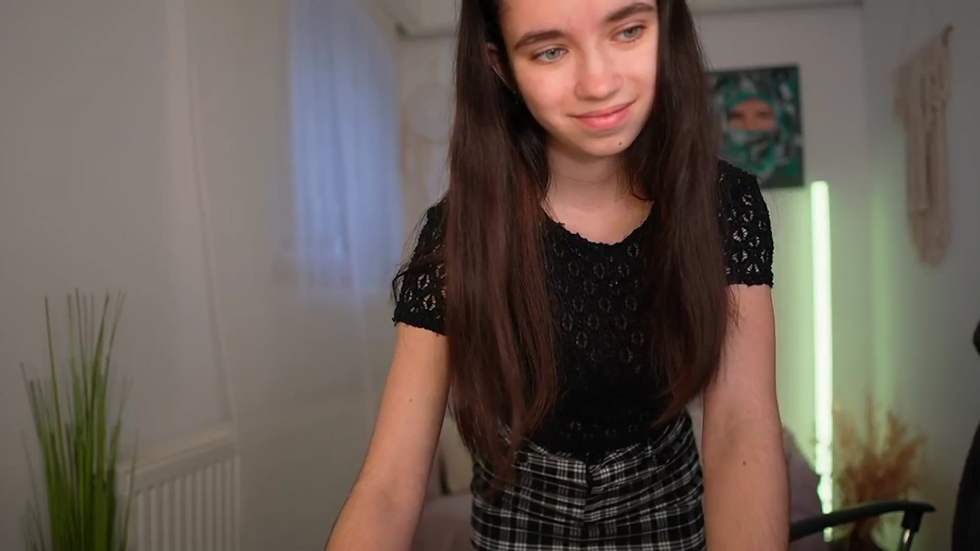 Gallery image thumbnail from Gia_Paige18's myfreecams stream on, 03/21/2024, 12:16 image 14 of 20