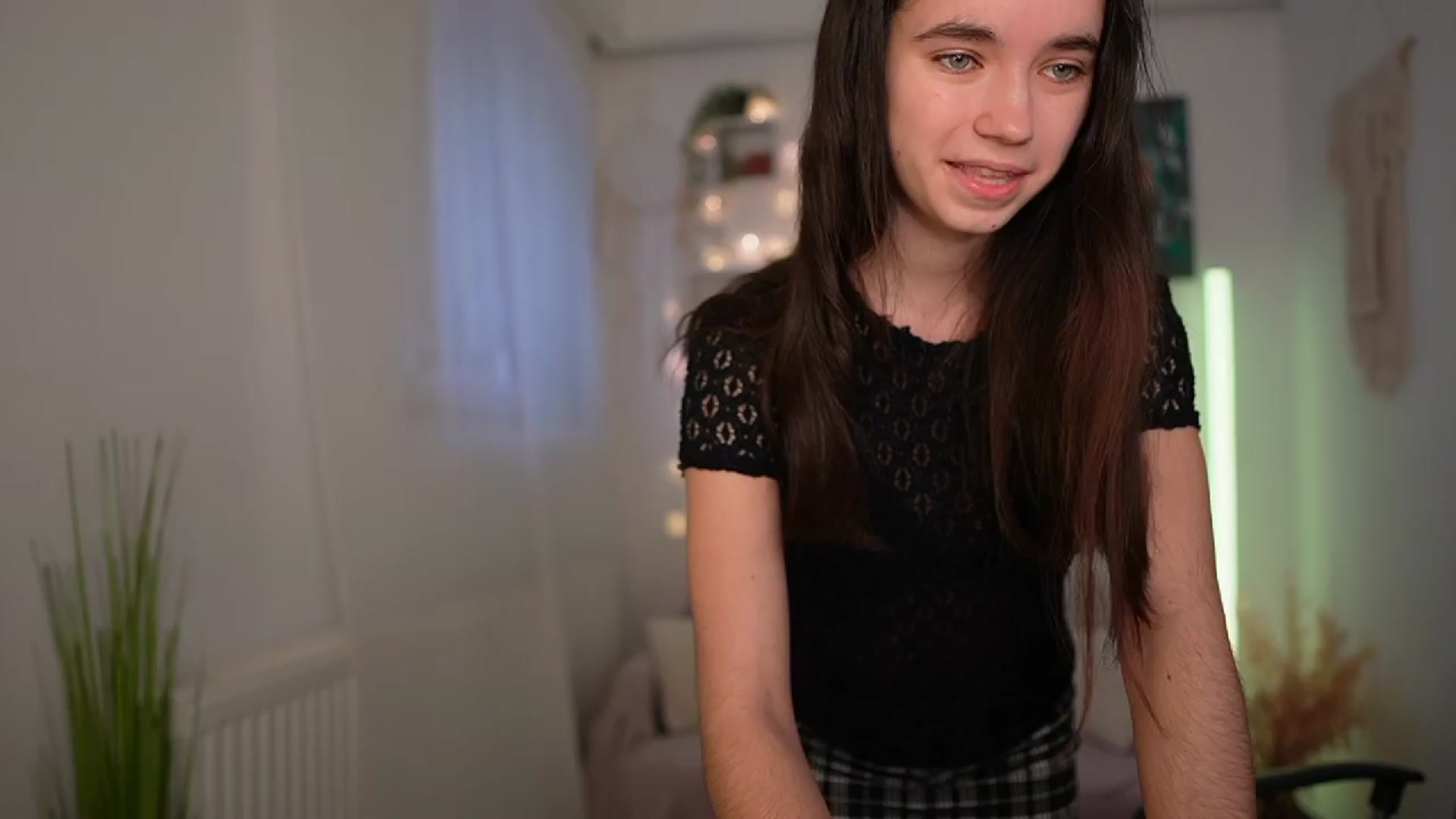 Gallery image thumbnail from Gia_Paige18's myfreecams stream on, 03/21/2024, 13:24 image 8 of 20