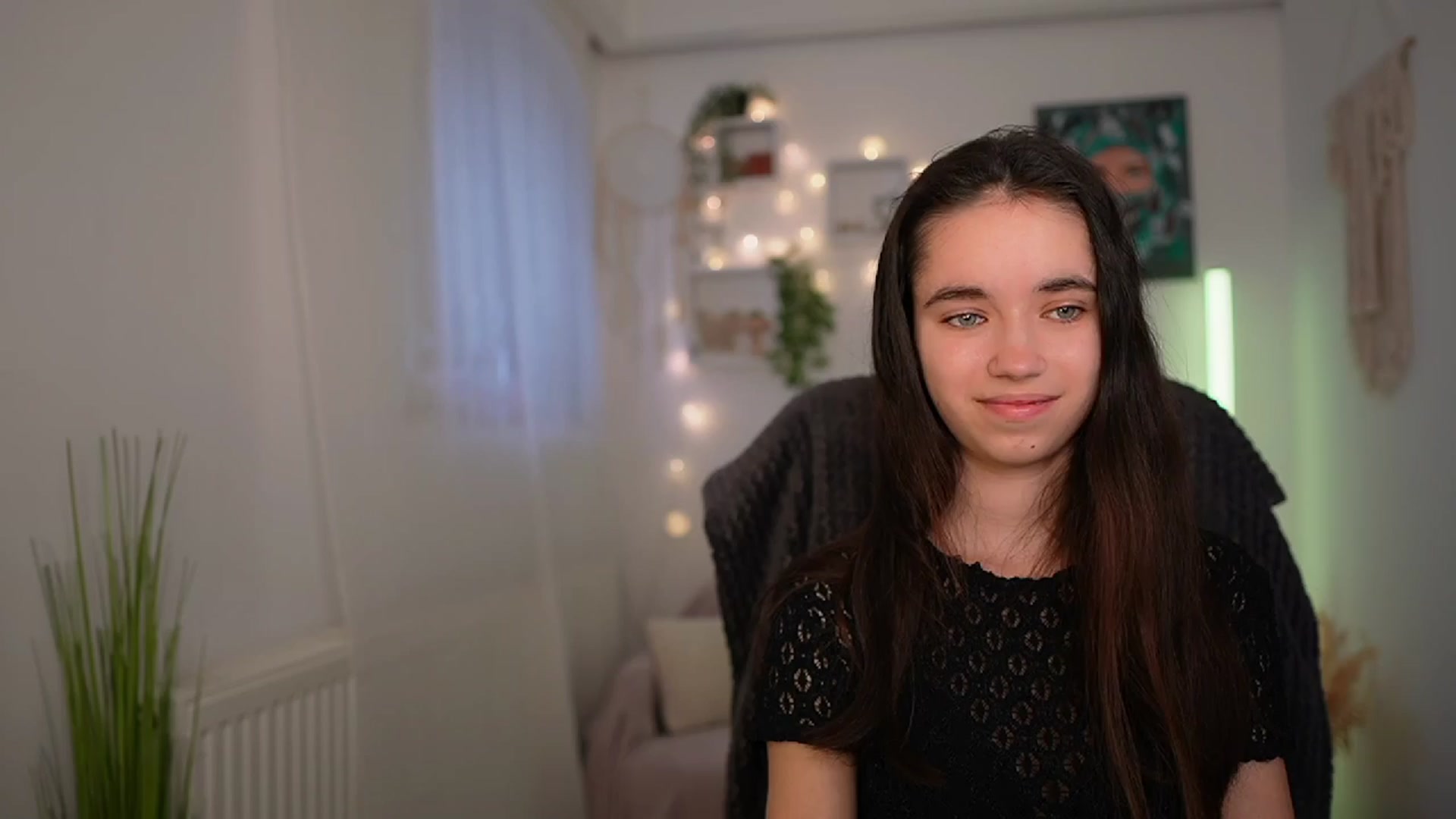 Gallery image thumbnail from Gia_Paige18's myfreecams stream on, 03/21/2024, 13:24 image 14 of 20
