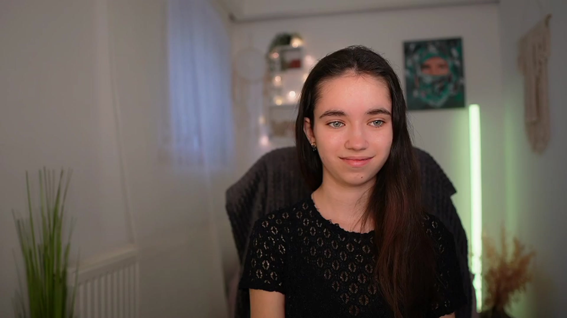 Gallery image thumbnail from Gia_Paige18's myfreecams stream on, 03/21/2024, 13:24 image 2 of 20