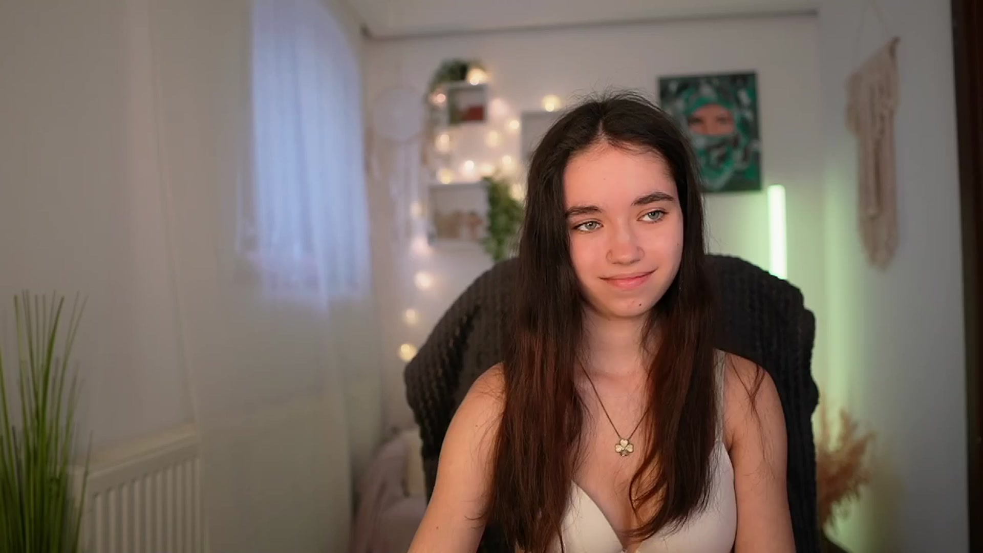 Gallery image thumbnail from Gia_Paige18's myfreecams stream on, 03/24/2024, 12:15 image 13 of 20
