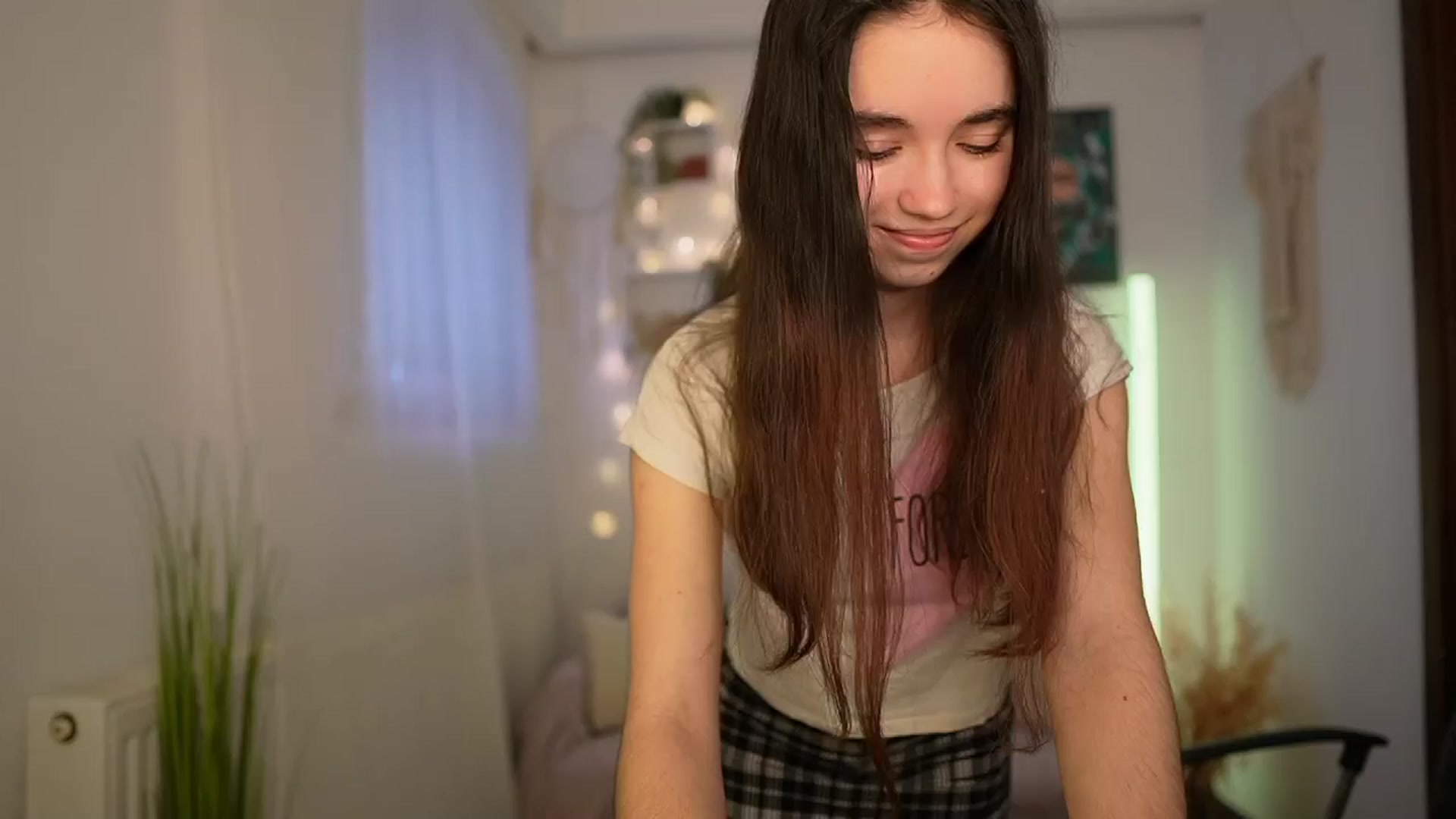 Gallery image thumbnail from Gia_Paige18's myfreecams stream on, 03/25/2024, 10:59 image 9 of 20