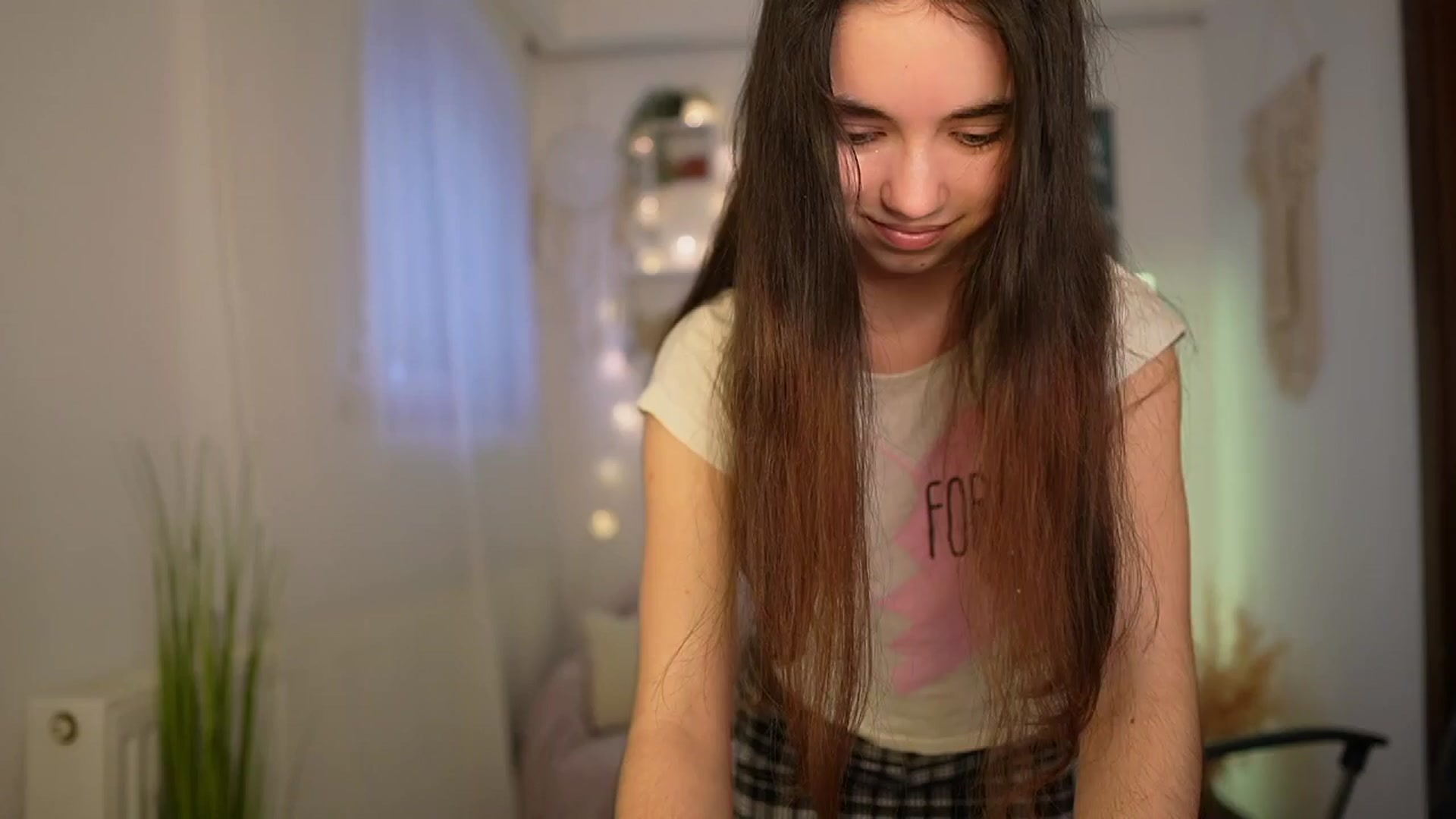 Gallery image thumbnail from Gia_Paige18's myfreecams stream on, 03/25/2024, 10:59 image 15 of 20