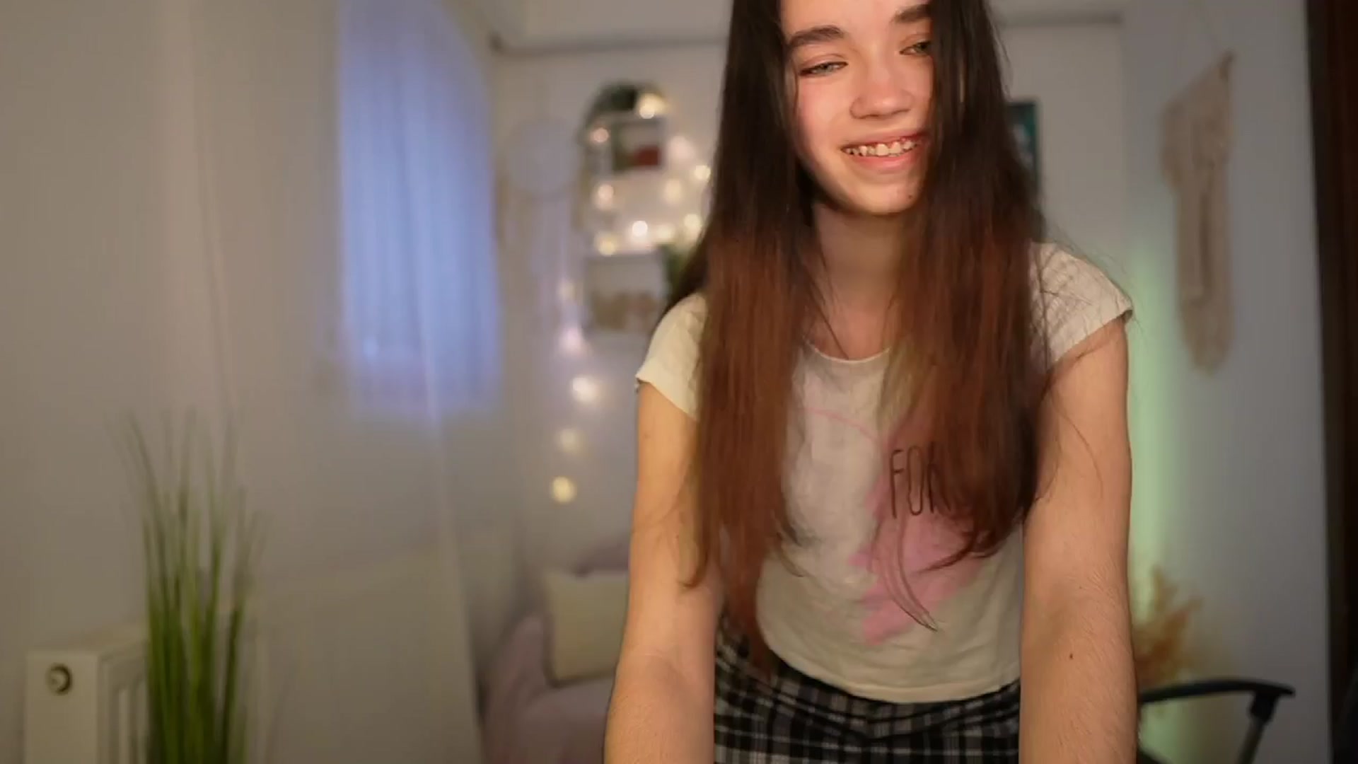 Gallery image thumbnail from Gia_Paige18's myfreecams stream on, 03/25/2024, 10:59 image 14 of 20