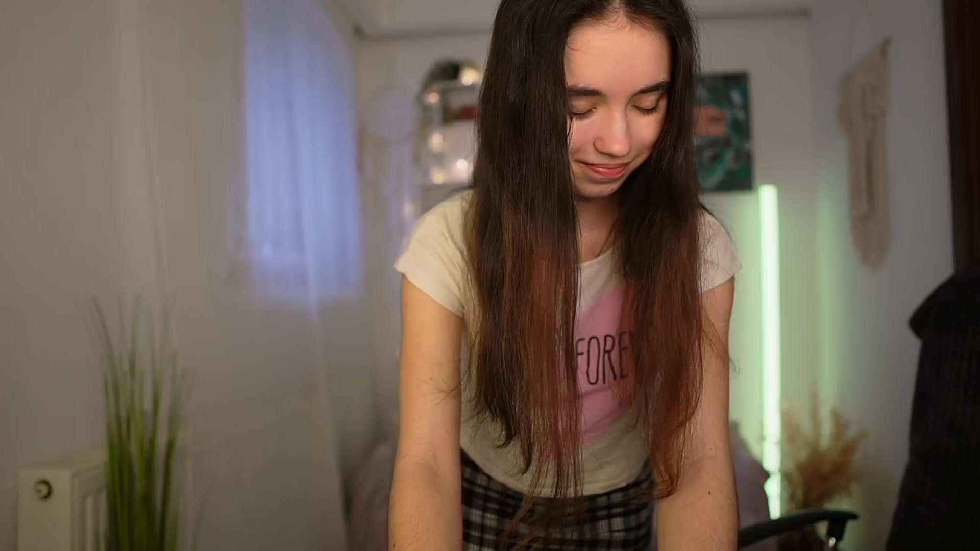 Gallery image thumbnail from Gia_Paige18's myfreecams stream on, 03/25/2024, 11:56 image 10 of 20