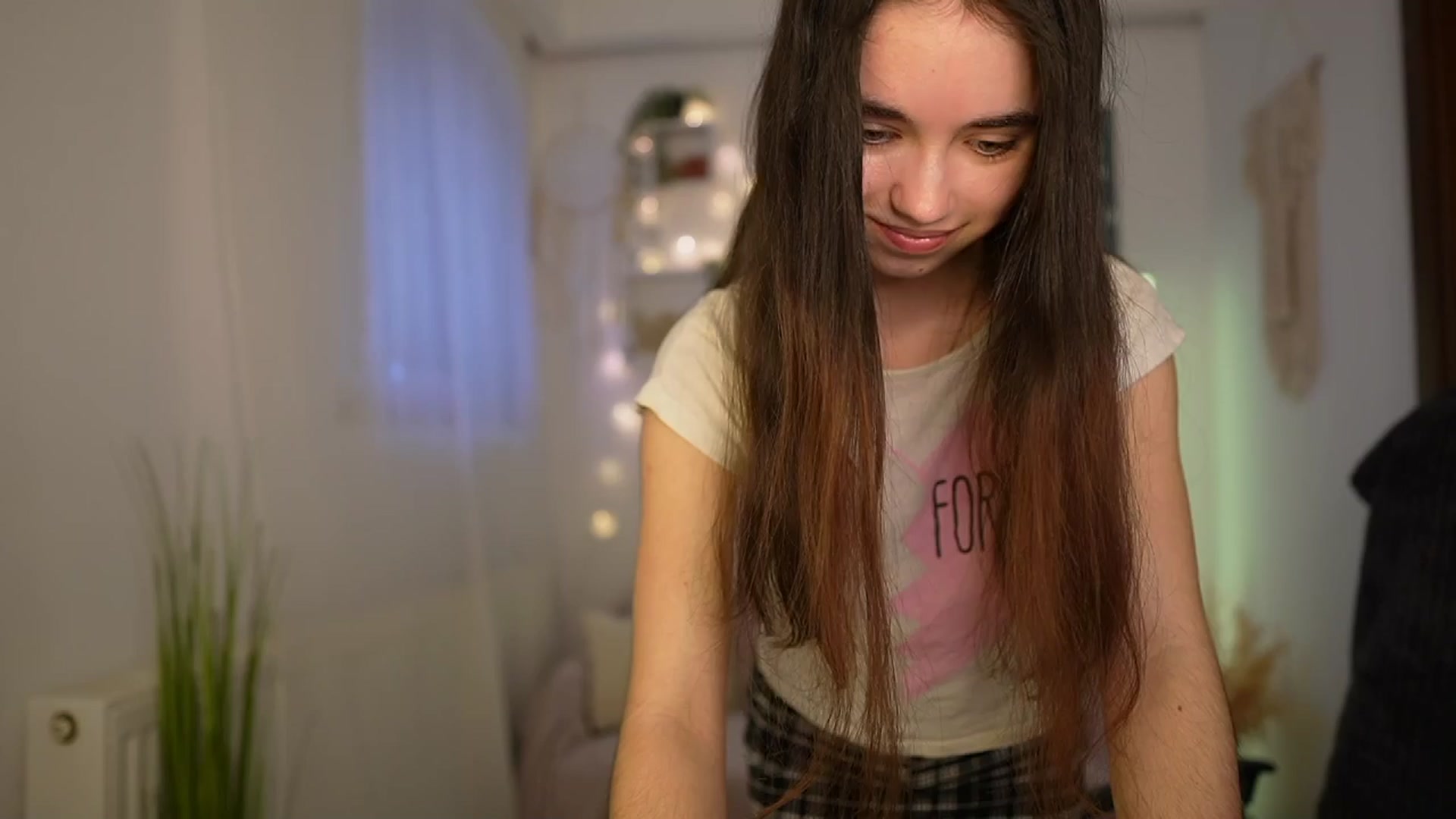 Gallery image thumbnail from Gia_Paige18's myfreecams stream on, 03/25/2024, 11:56 image 18 of 20