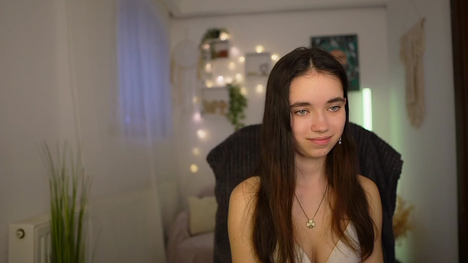 Gallery image thumbnail from Gia_Paige18's myfreecams stream on, 03/25/2024, 13:53 image 20 of 20