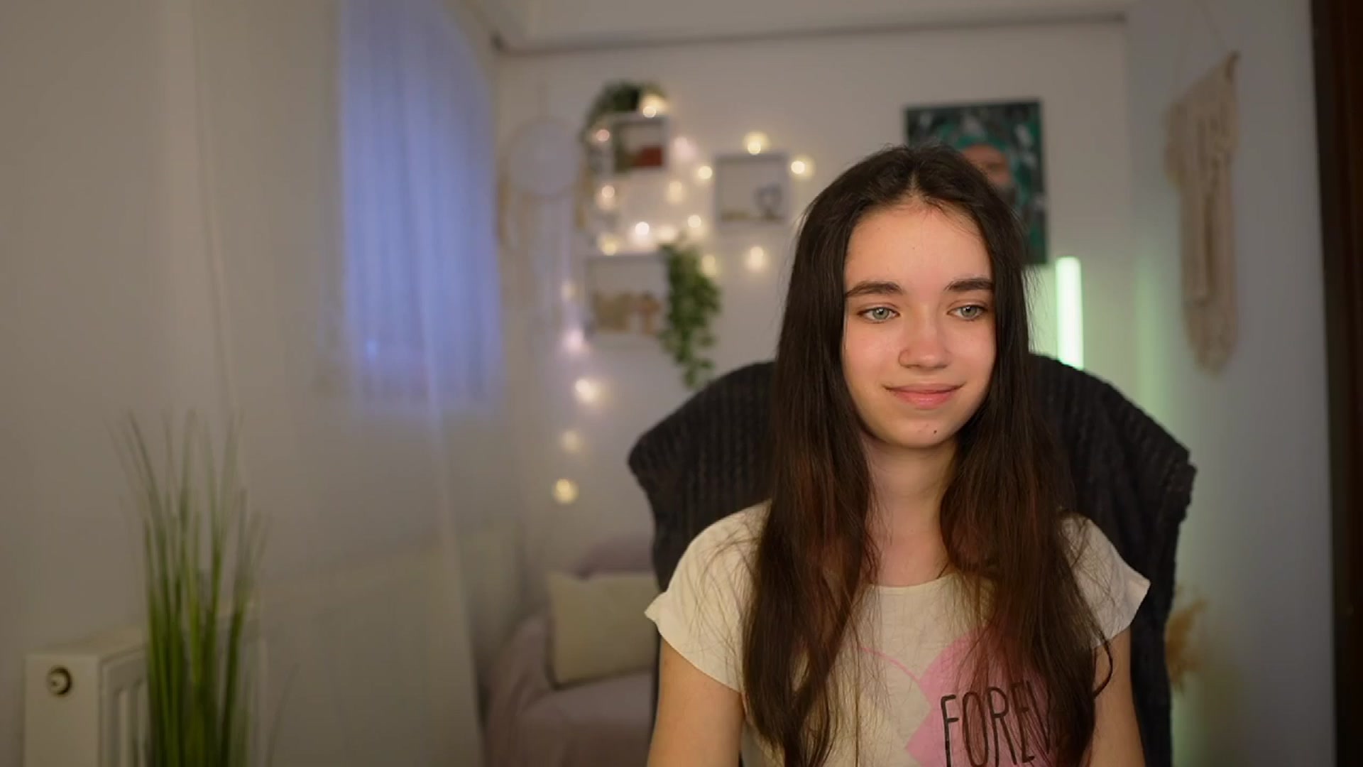 Gallery image thumbnail from Gia_Paige18's myfreecams stream on, 03/25/2024, 13:53 image 3 of 20