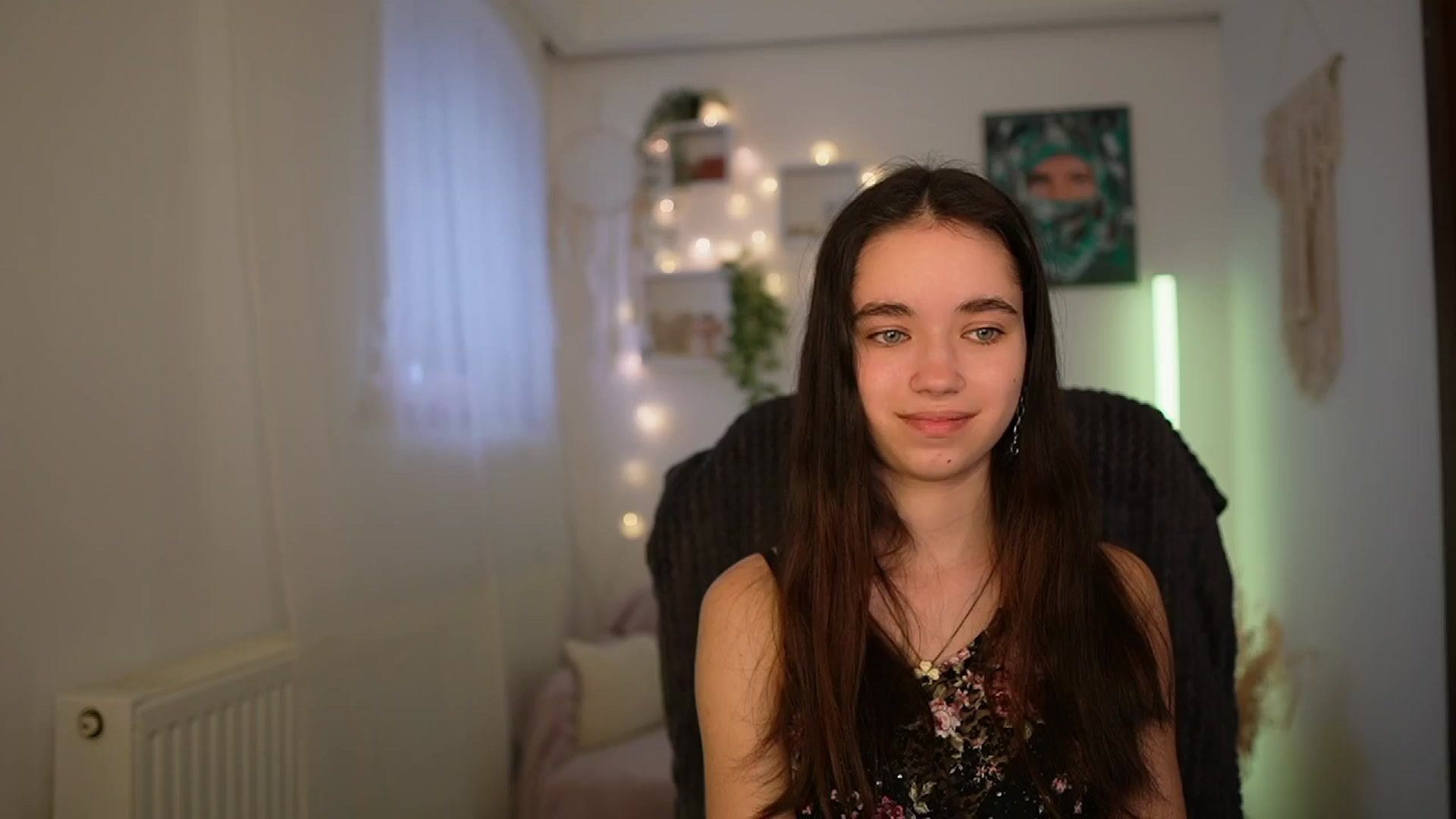 Gallery image thumbnail from Gia_Paige18's myfreecams stream on, 03/26/2024, 12:28 image 15 of 20