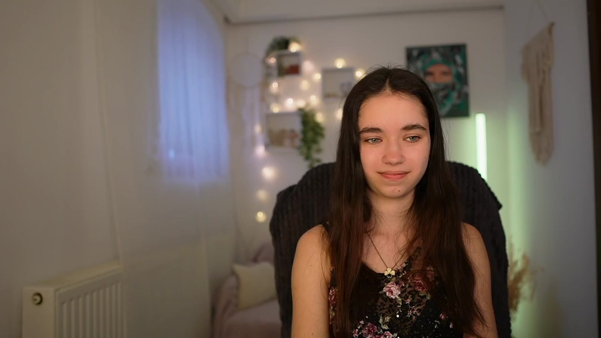 Gallery image thumbnail from Gia_Paige18's myfreecams stream on, 03/26/2024, 12:28 image 8 of 20