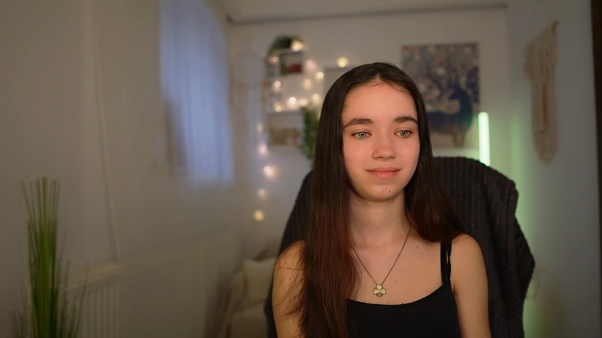 Gallery image thumbnail from Gia_Paige18's myfreecams stream on, 03/28/2024, 16:09 image 3 of 20