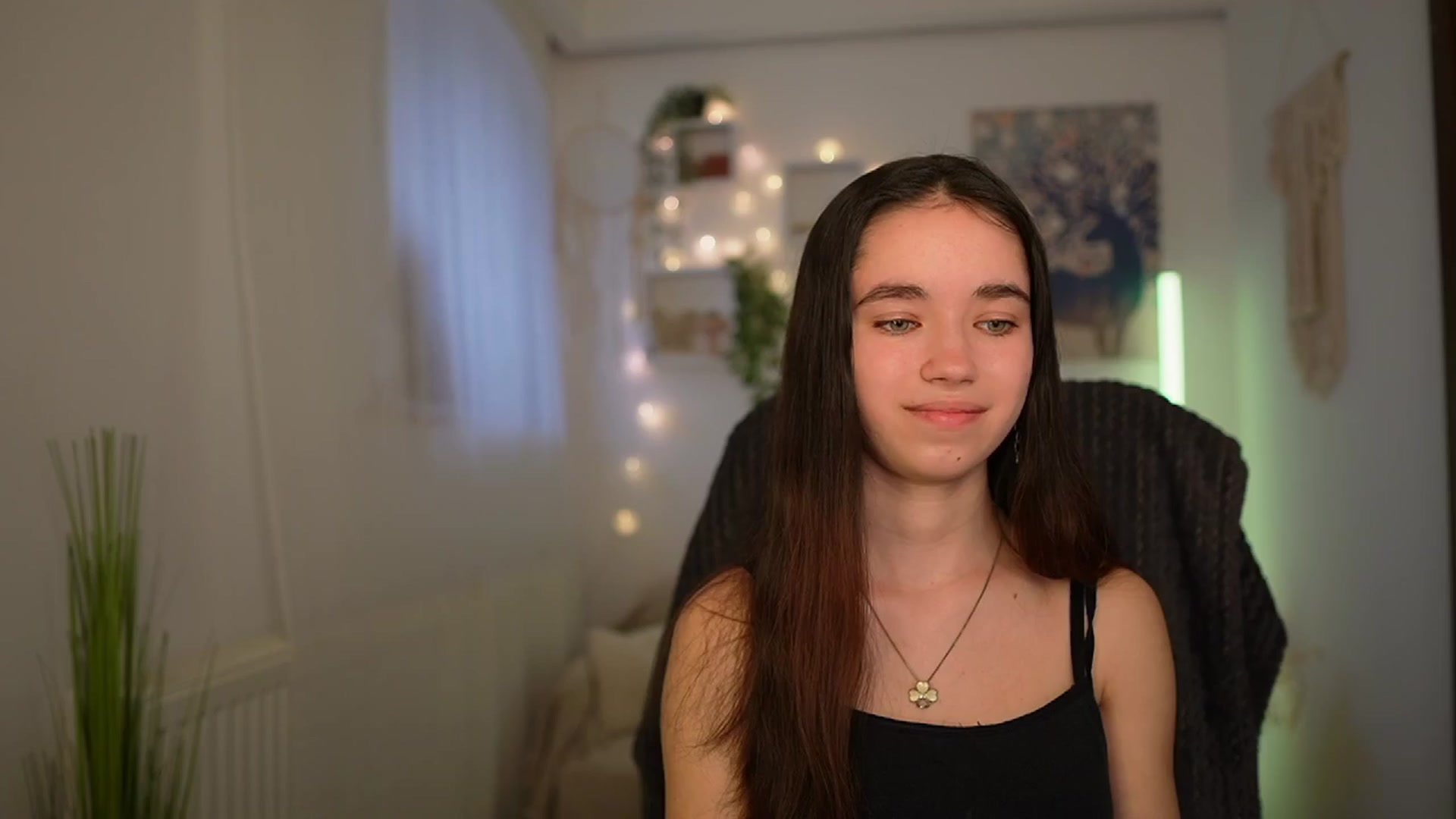 Gallery image thumbnail from Gia_Paige18's myfreecams stream on, 03/28/2024, 16:09 image 1 of 20