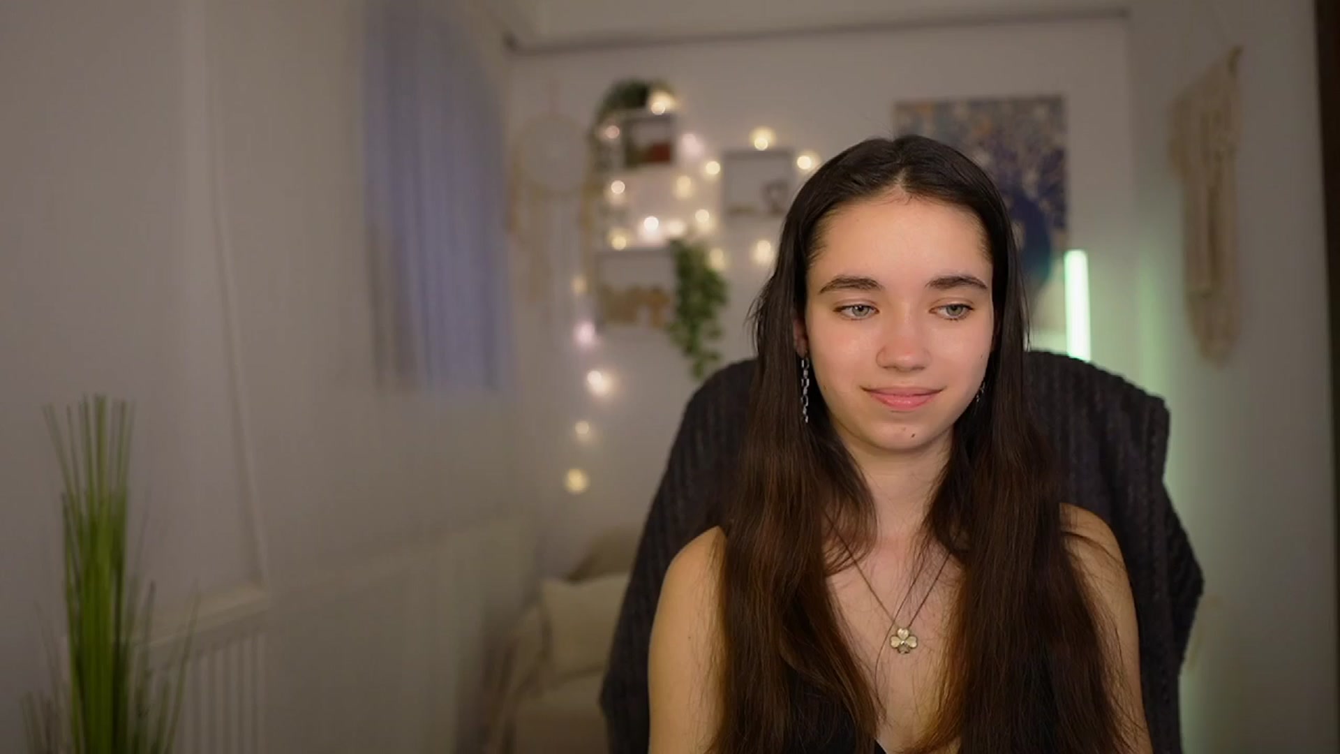 Gallery image thumbnail from Gia_Paige18's myfreecams stream on, 03/28/2024, 16:09 image 20 of 20