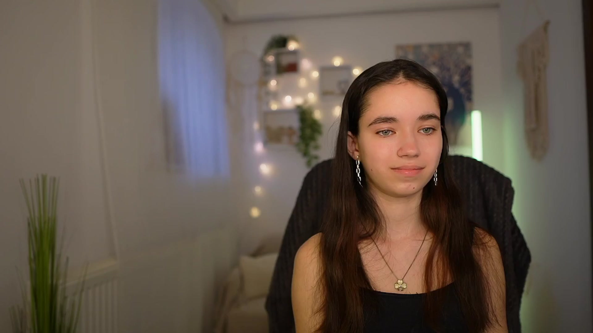 Gallery image thumbnail from Gia_Paige18's myfreecams stream on, 03/28/2024, 16:09 image 7 of 20