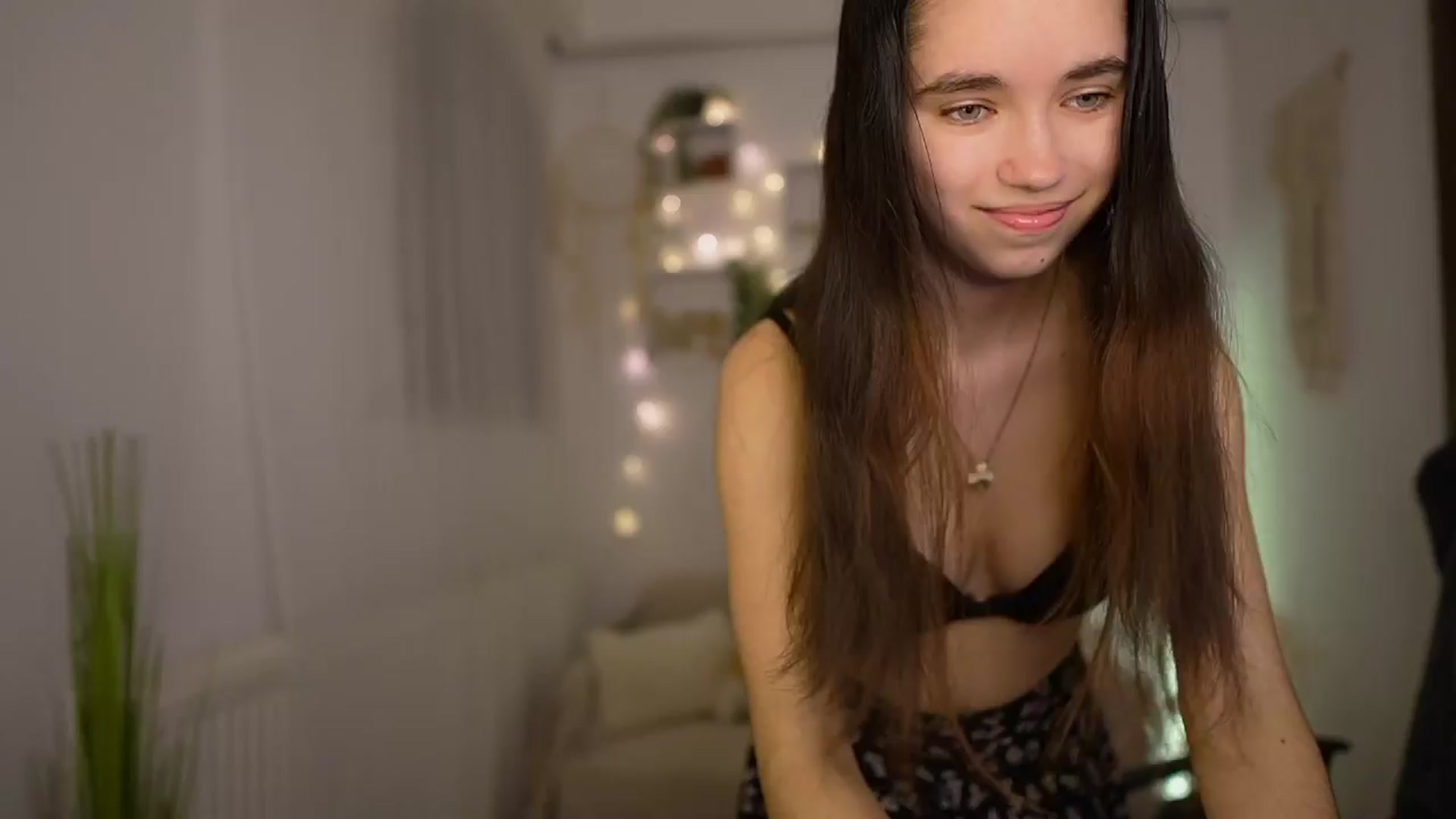 Gallery image thumbnail from Gia_Paige18's myfreecams stream on, 03/28/2024, 17:47 image 6 of 20