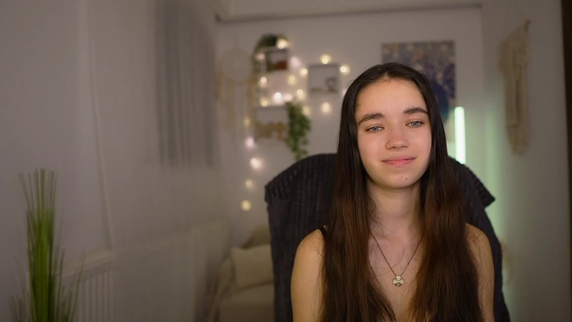 Gallery image thumbnail from Gia_Paige18's myfreecams stream on, 03/28/2024, 17:47 image 19 of 20