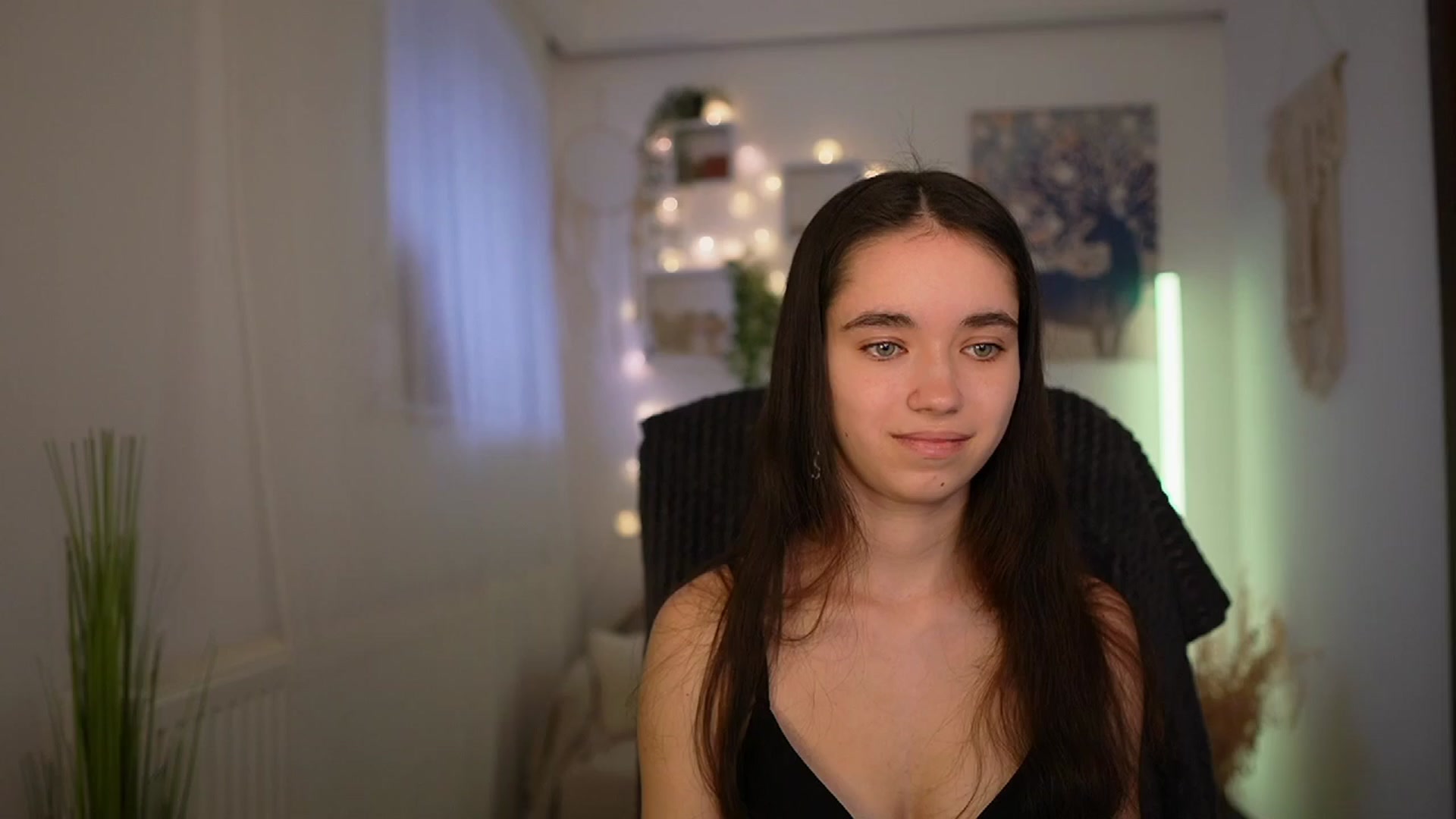 Gallery image thumbnail from Gia_Paige18's myfreecams stream on, 03/31/2024, 10:15 image 17 of 20
