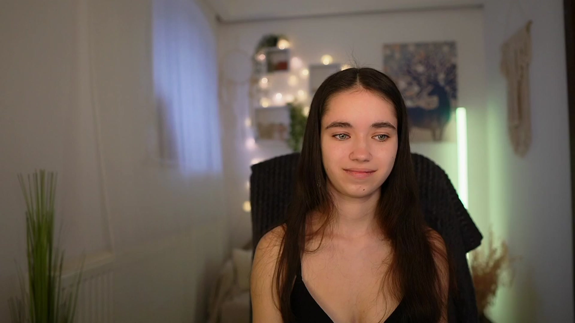 Gallery image thumbnail from Gia_Paige18's myfreecams stream on, 03/31/2024, 10:15 image 11 of 20