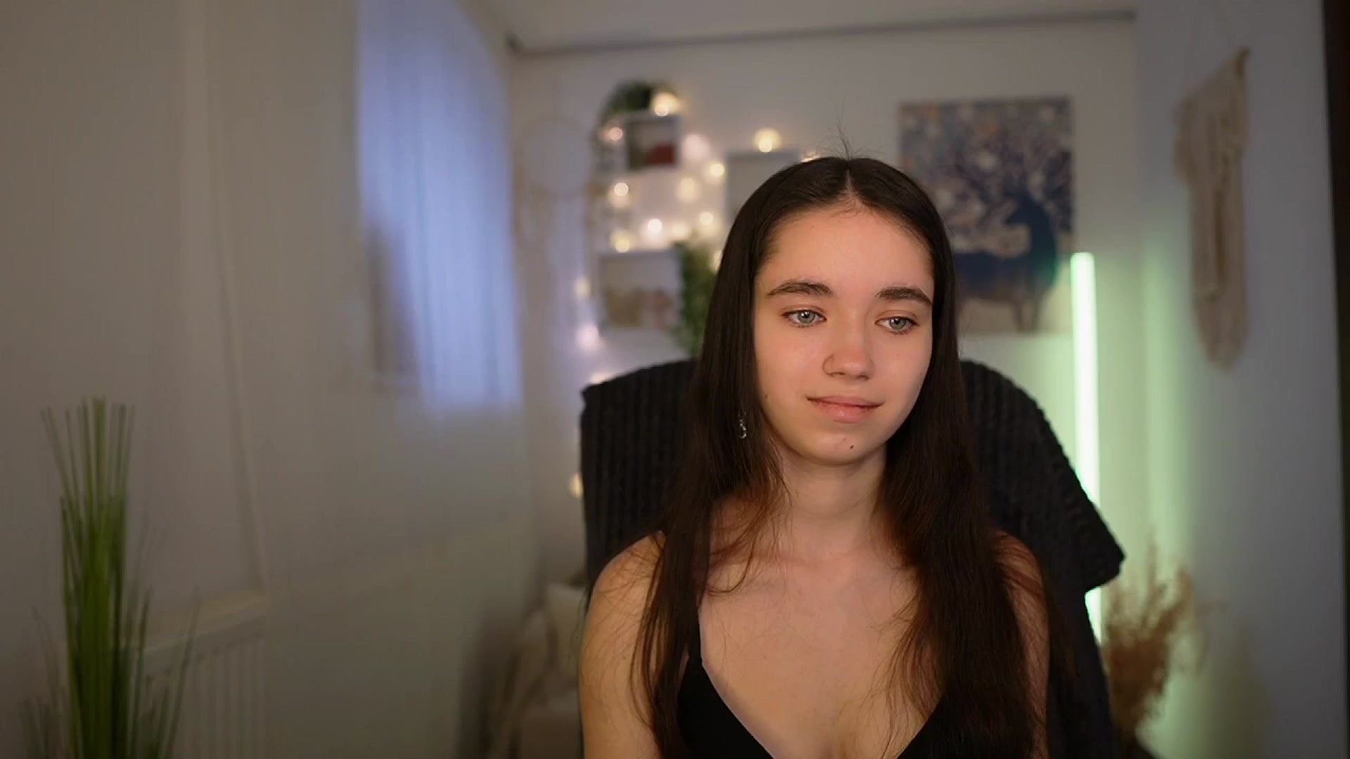 Gallery image thumbnail from Gia_Paige18's myfreecams stream on, 03/31/2024, 10:15 image 5 of 20