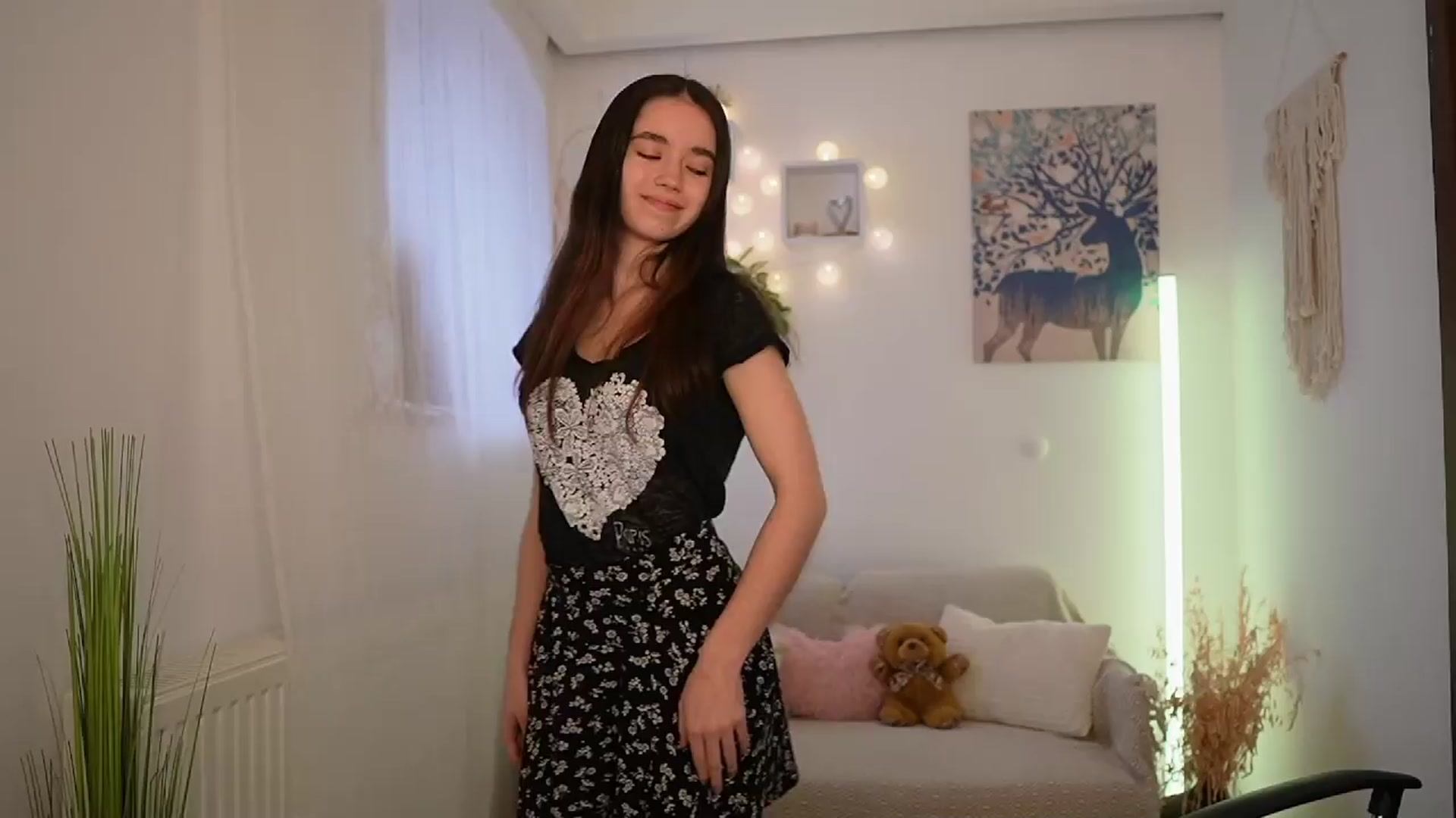 Gallery image thumbnail from Gia_Paige18's myfreecams stream on, 03/31/2024, 11:42 image 10 of 20