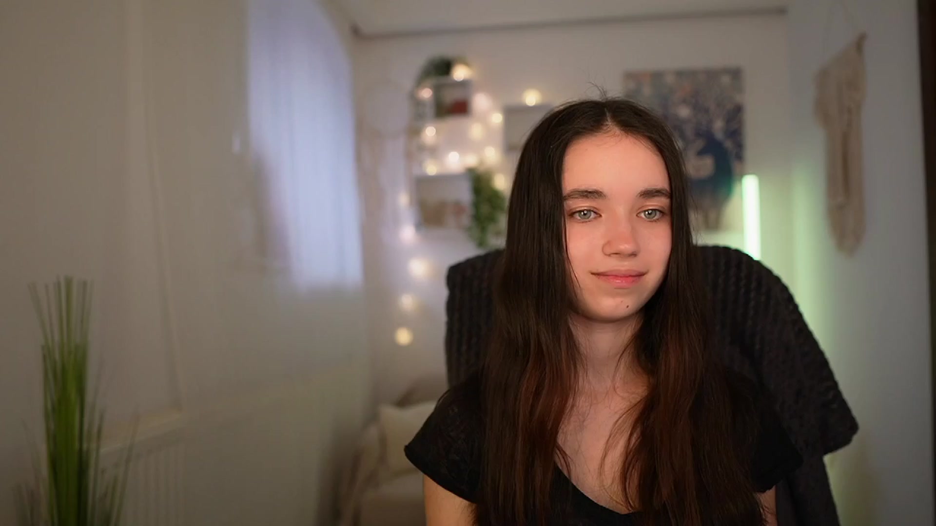 Gallery image thumbnail from Gia_Paige18's myfreecams stream on, 03/31/2024, 16:26 image 9 of 20