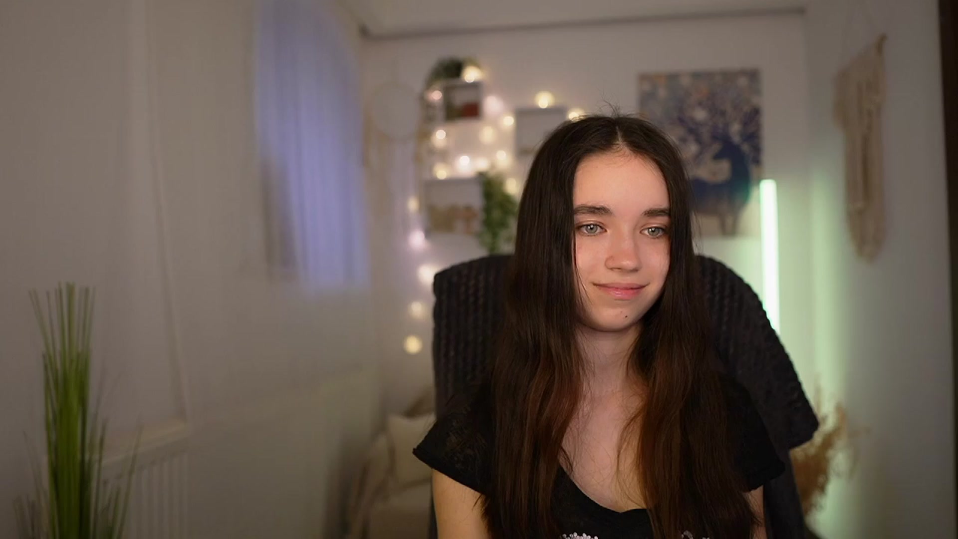 Gallery image thumbnail from Gia_Paige18's myfreecams stream on, 03/31/2024, 16:26 image 6 of 20