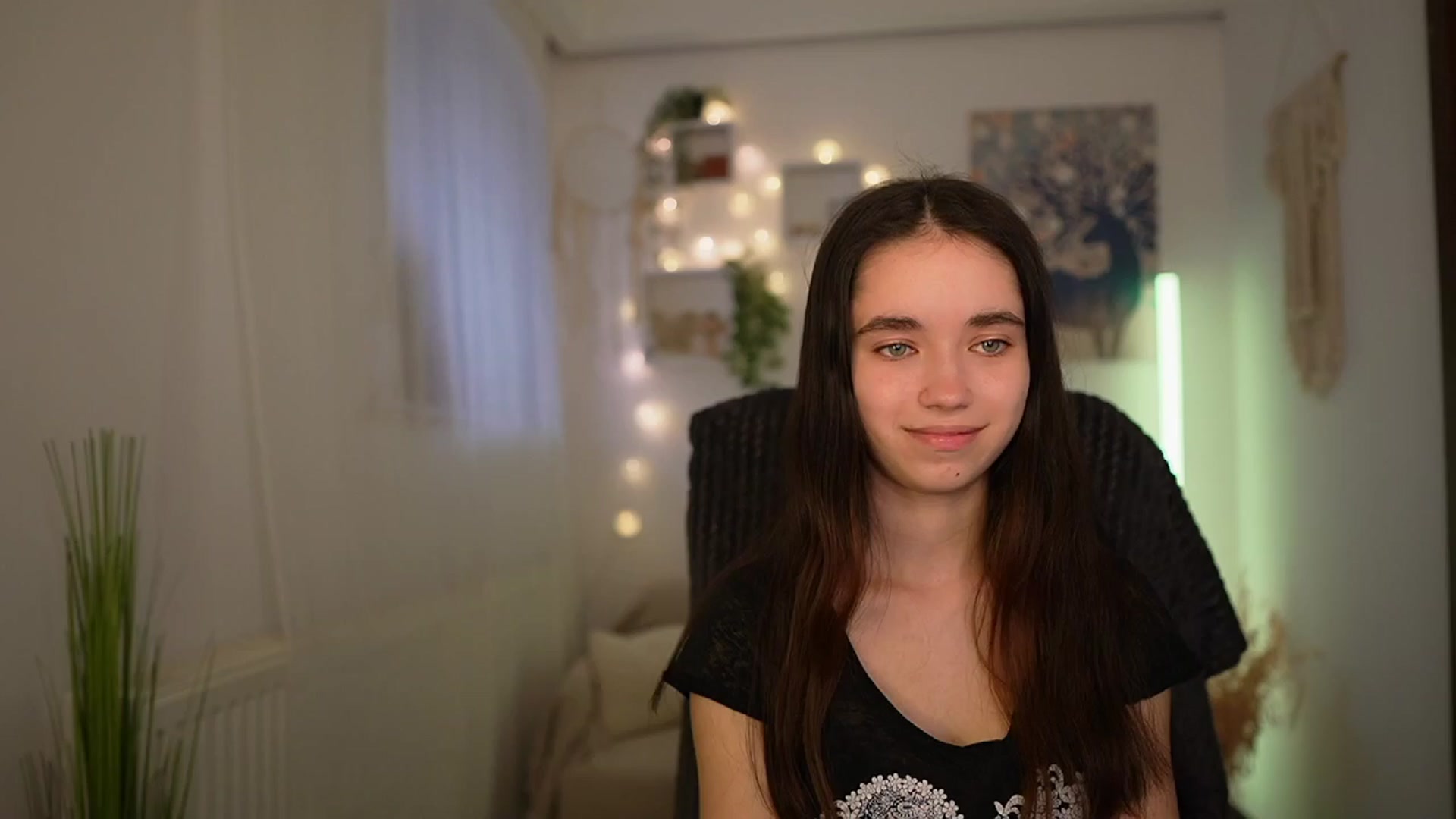 Gallery image thumbnail from Gia_Paige18's myfreecams stream on, 03/31/2024, 16:26 image 1 of 20