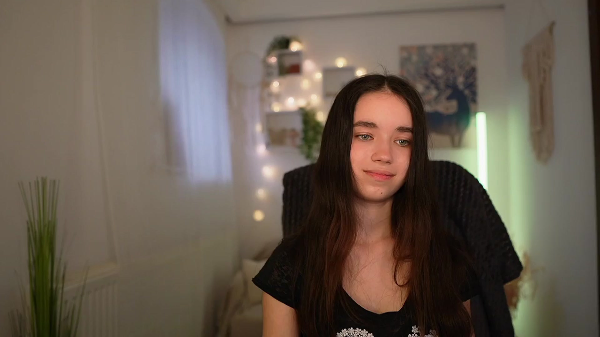 Gallery image thumbnail from Gia_Paige18's myfreecams stream on, 03/31/2024, 16:26 image 10 of 20