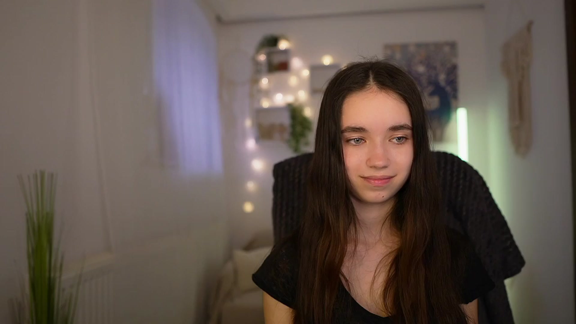 Gallery image thumbnail from Gia_Paige18's myfreecams stream on, 03/31/2024, 16:26 image 8 of 20