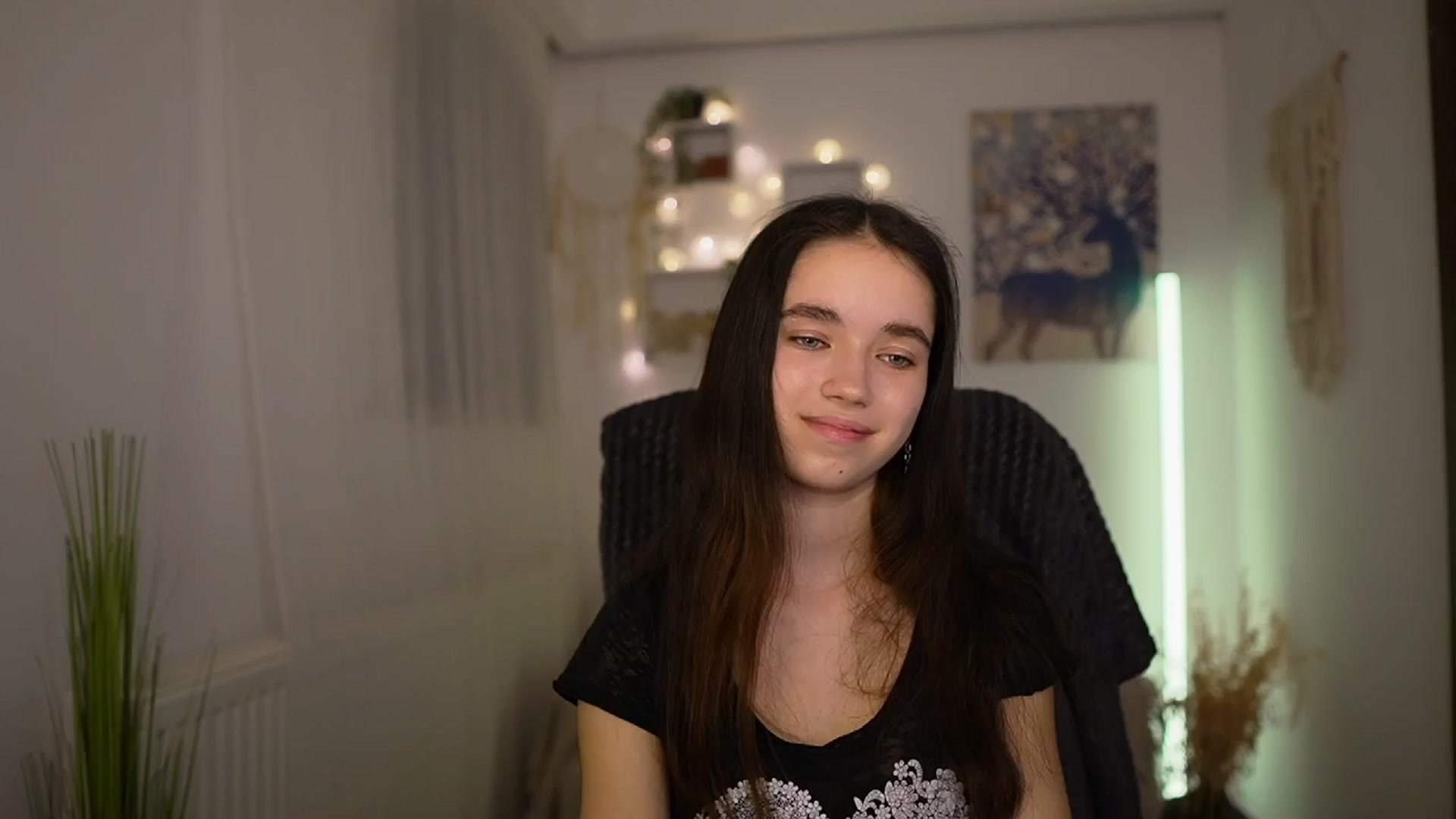Gallery image thumbnail from Gia_Paige18's myfreecams stream on, 03/31/2024, 18:02 image 10 of 20