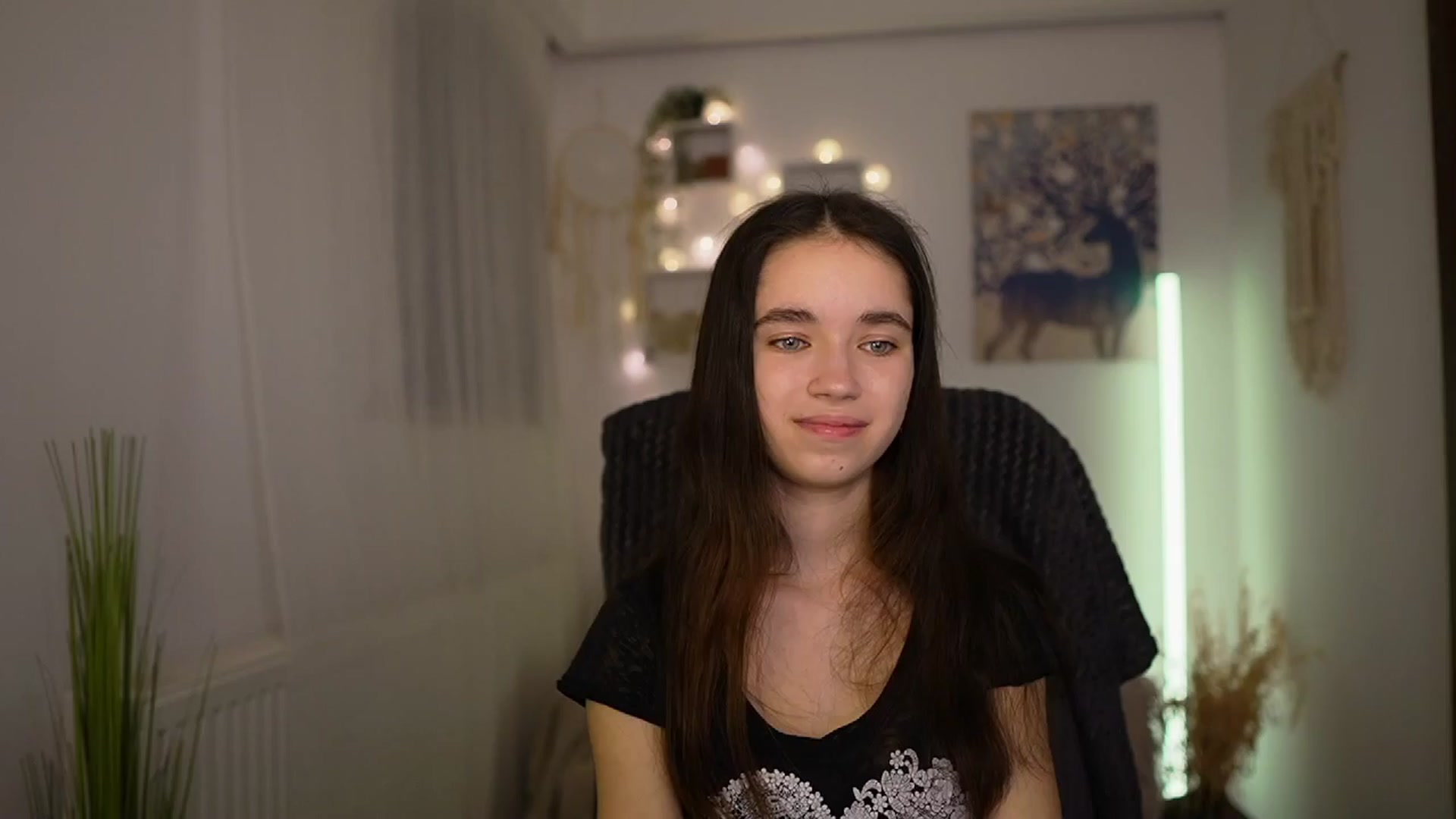 Gallery image thumbnail from Gia_Paige18's myfreecams stream on, 03/31/2024, 18:02 image 15 of 20