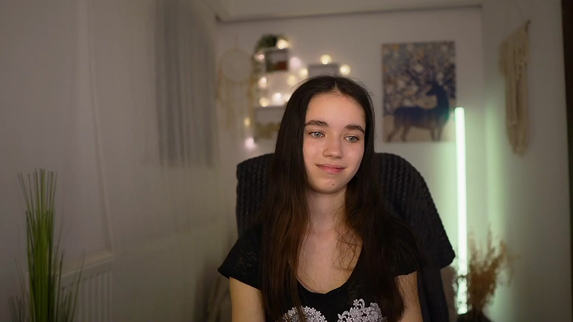 Gallery image thumbnail from Gia_Paige18's myfreecams stream on, 03/31/2024, 18:02 image 8 of 20