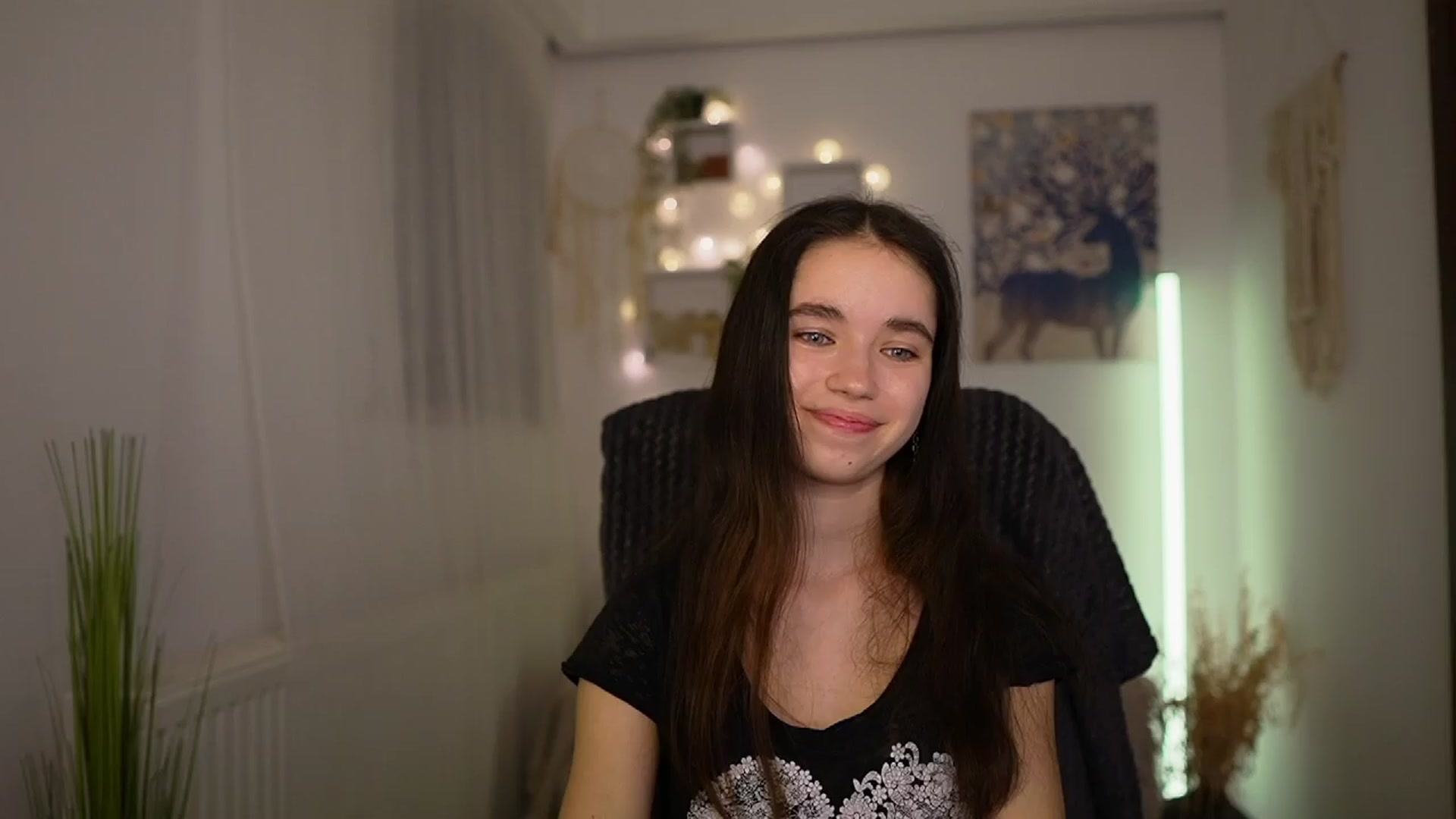Gallery image thumbnail from Gia_Paige18's myfreecams stream on, 03/31/2024, 18:02 image 4 of 20