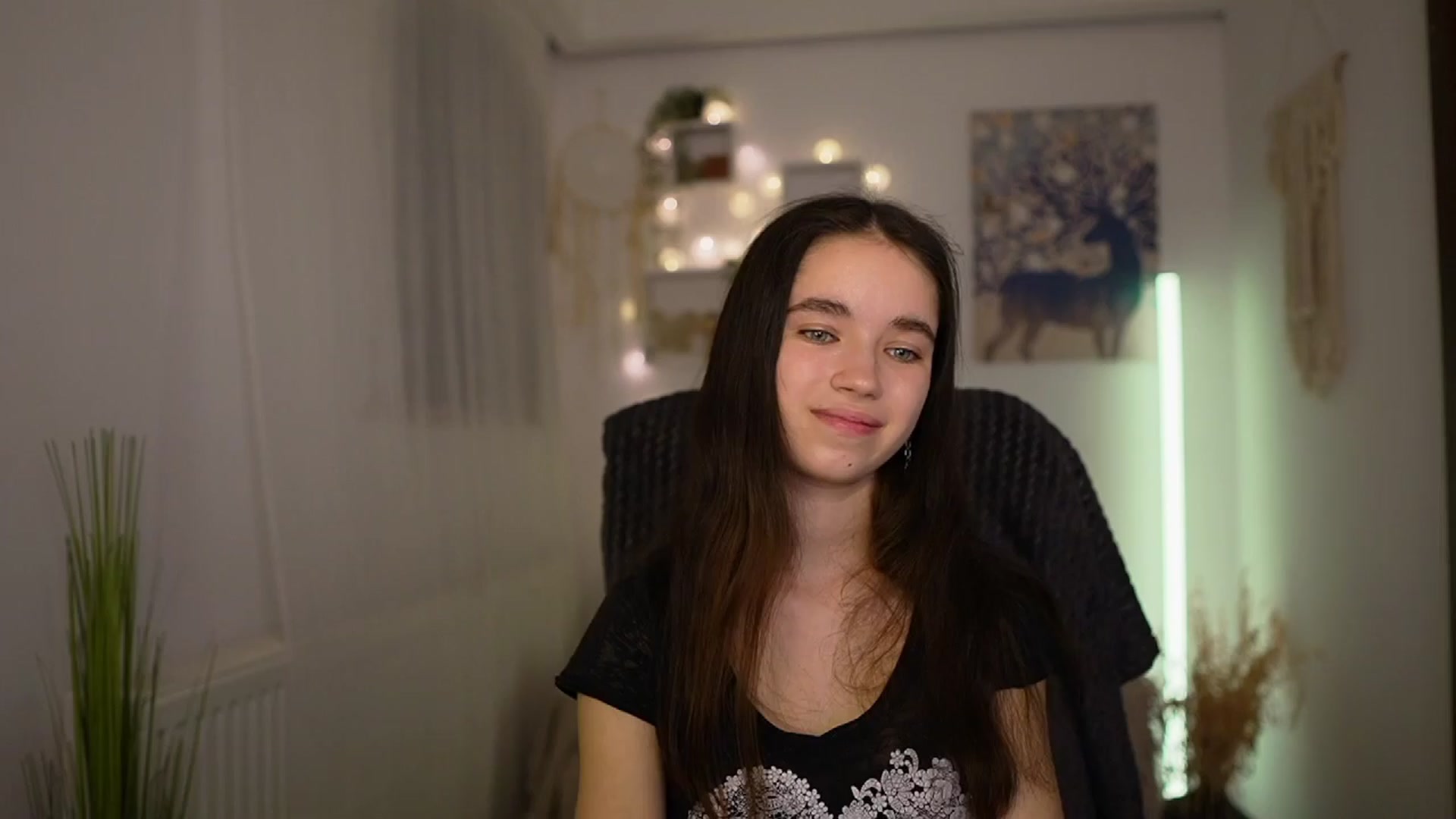 Gallery image thumbnail from Gia_Paige18's myfreecams stream on, 03/31/2024, 18:02 image 16 of 20