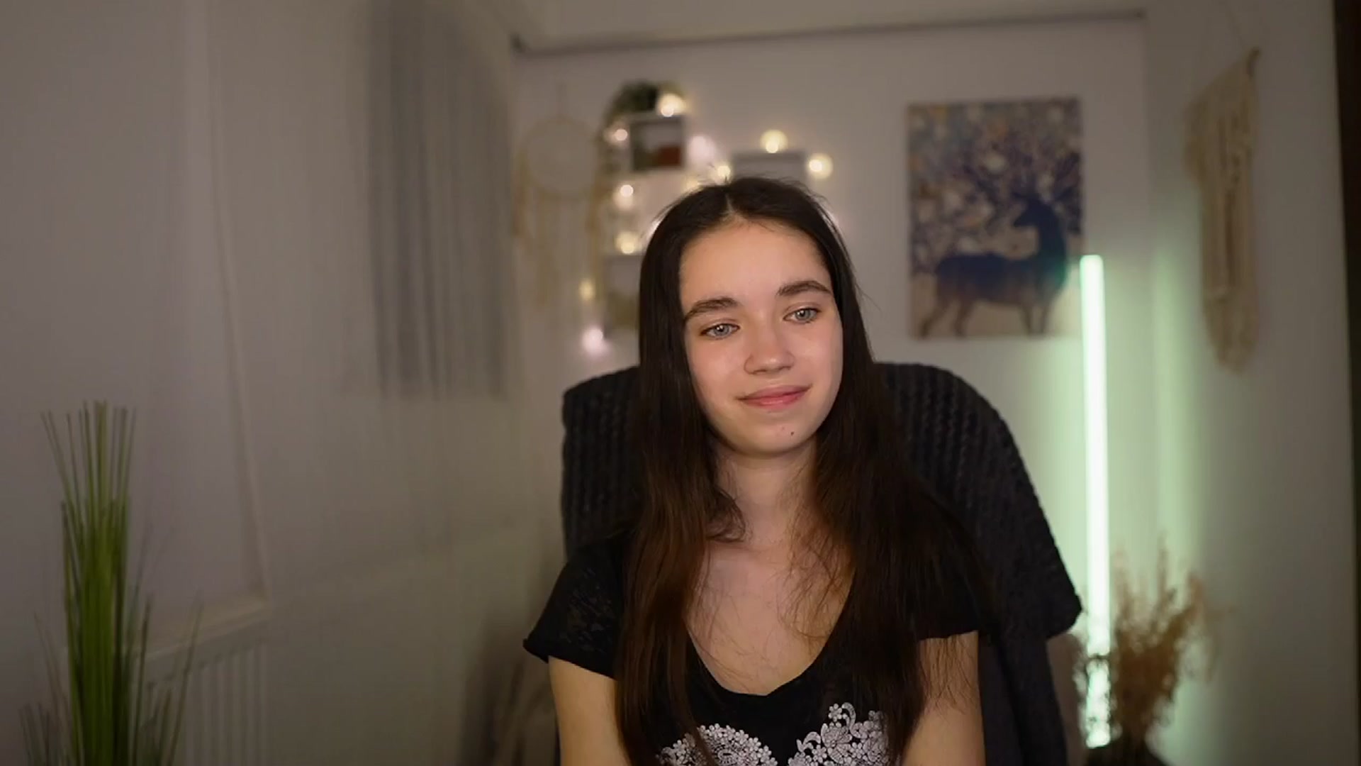 Gallery image thumbnail from Gia_Paige18's myfreecams stream on, 03/31/2024, 18:02 image 14 of 20