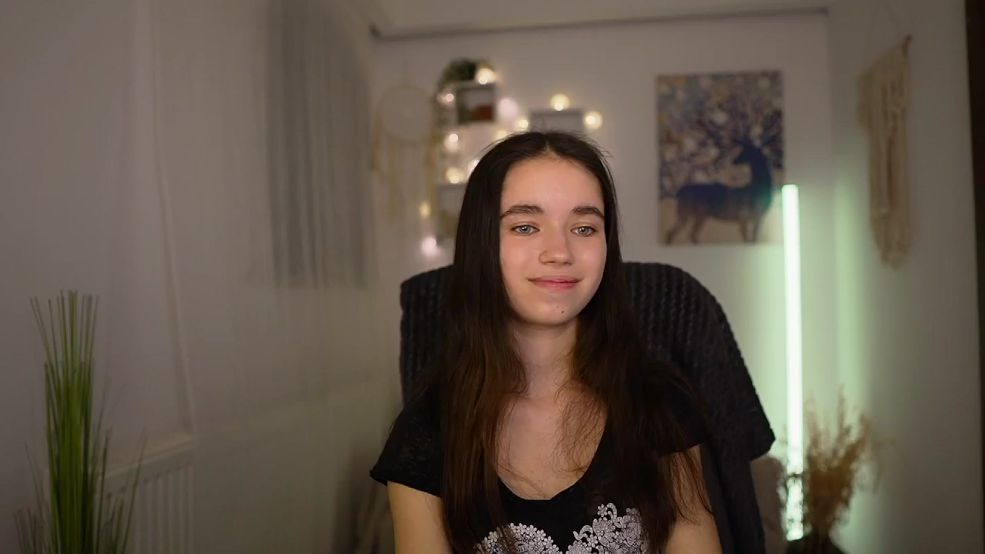 Gallery image thumbnail from Gia_Paige18's myfreecams stream on, 03/31/2024, 18:02 image 20 of 20