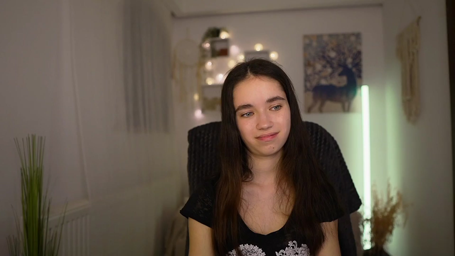 Gallery image thumbnail from Gia_Paige18's myfreecams stream on, 03/31/2024, 18:02 image 9 of 20