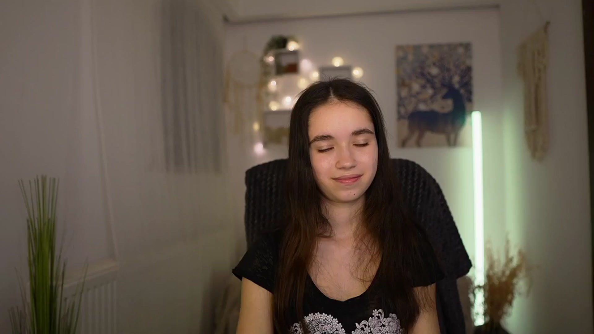 Gallery image thumbnail from Gia_Paige18's myfreecams stream on, 03/31/2024, 18:02 image 13 of 20